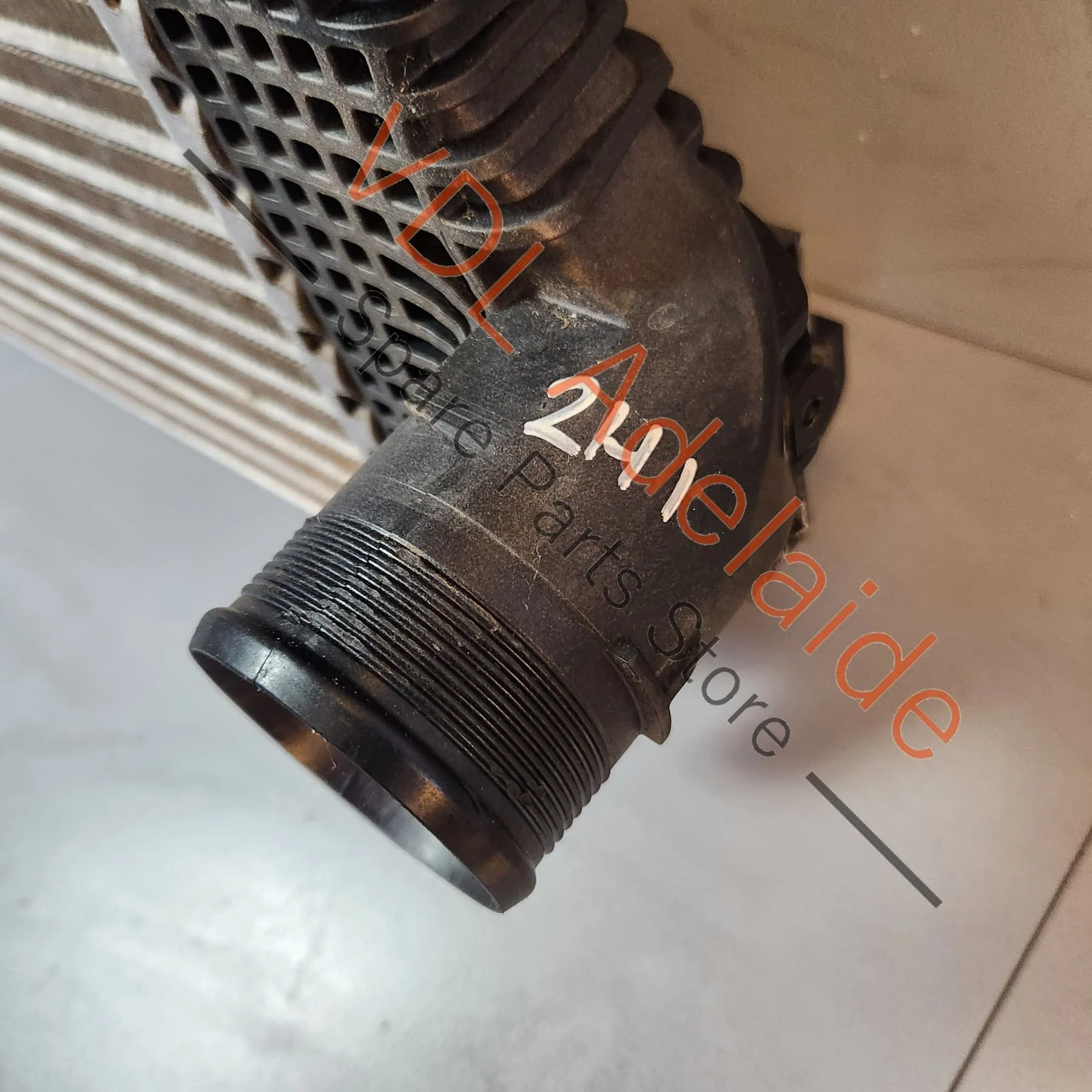 VW Amarok Intercooler Charge Air Cooler 2H0145804D - Image 2