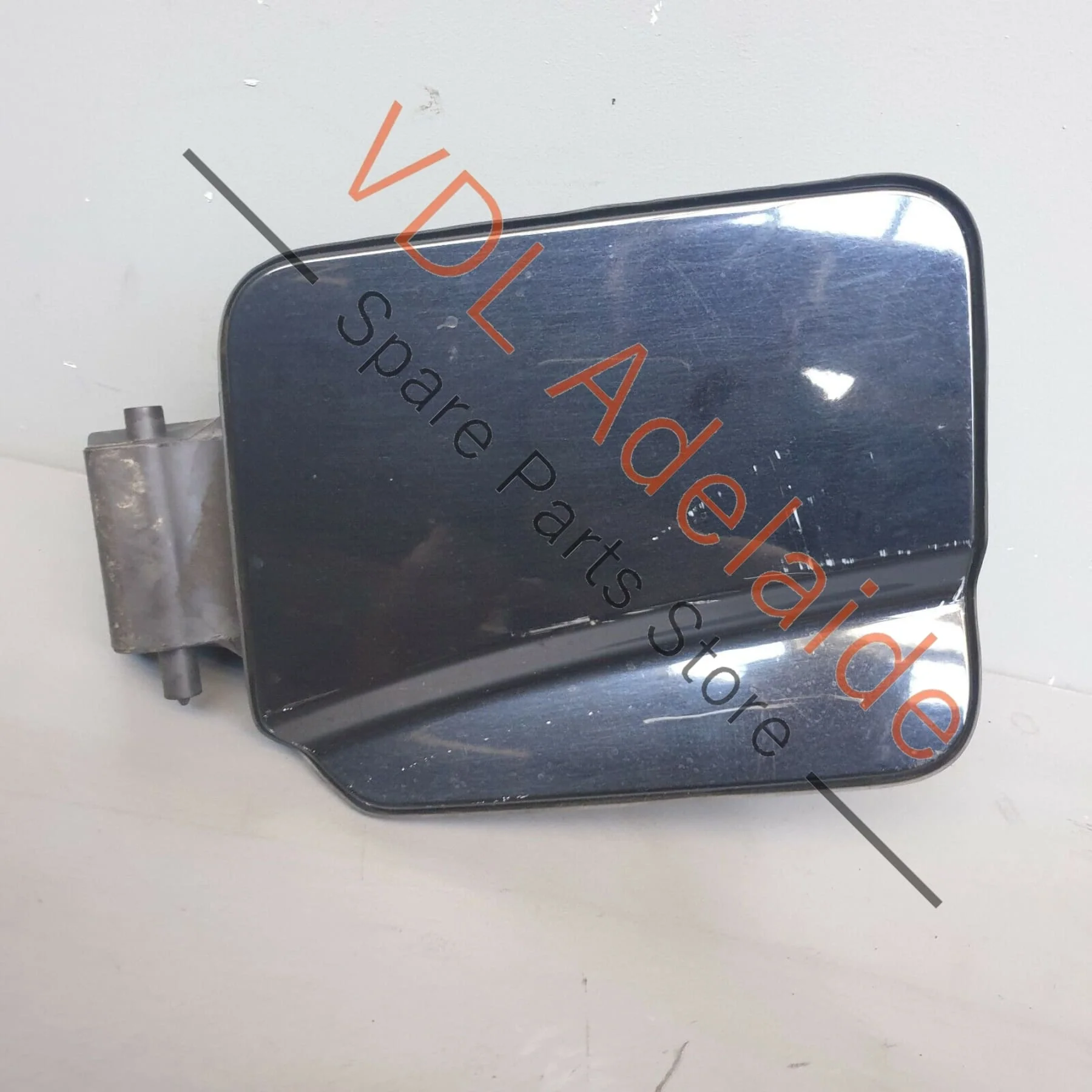 Volkswagen VW Amarok 2H Fuel Filler Door Flap Cap Assembly - Image 6
