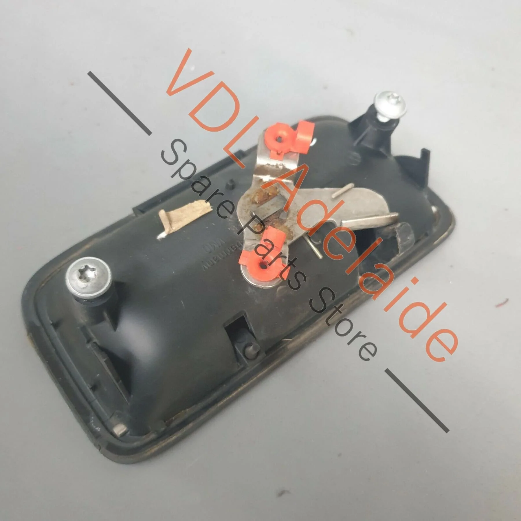 Volkswagen VW Amarok 2H Rear Tailgate Lid Lock Handle Pull 2H5829505C - Image 3