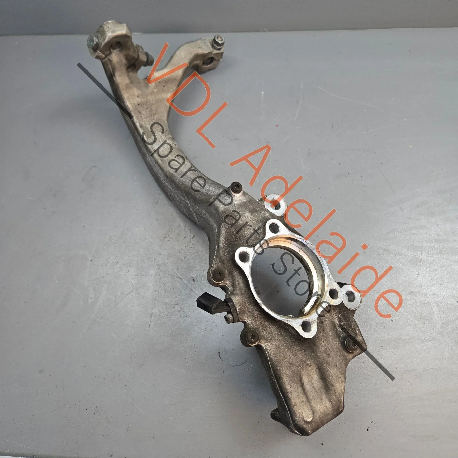Audi A8 D3 4E Front Left Wheel Bearing Housing Hub Knuckle 4E0407253Q 92mm