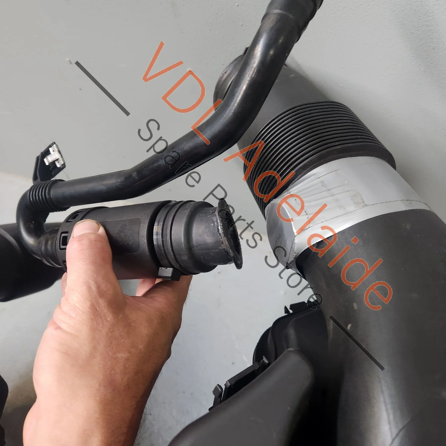 Audi S8 D3 Pair of Air Filter Induction Pipes Left & Right 07L133837A 07L133838A - Image 3