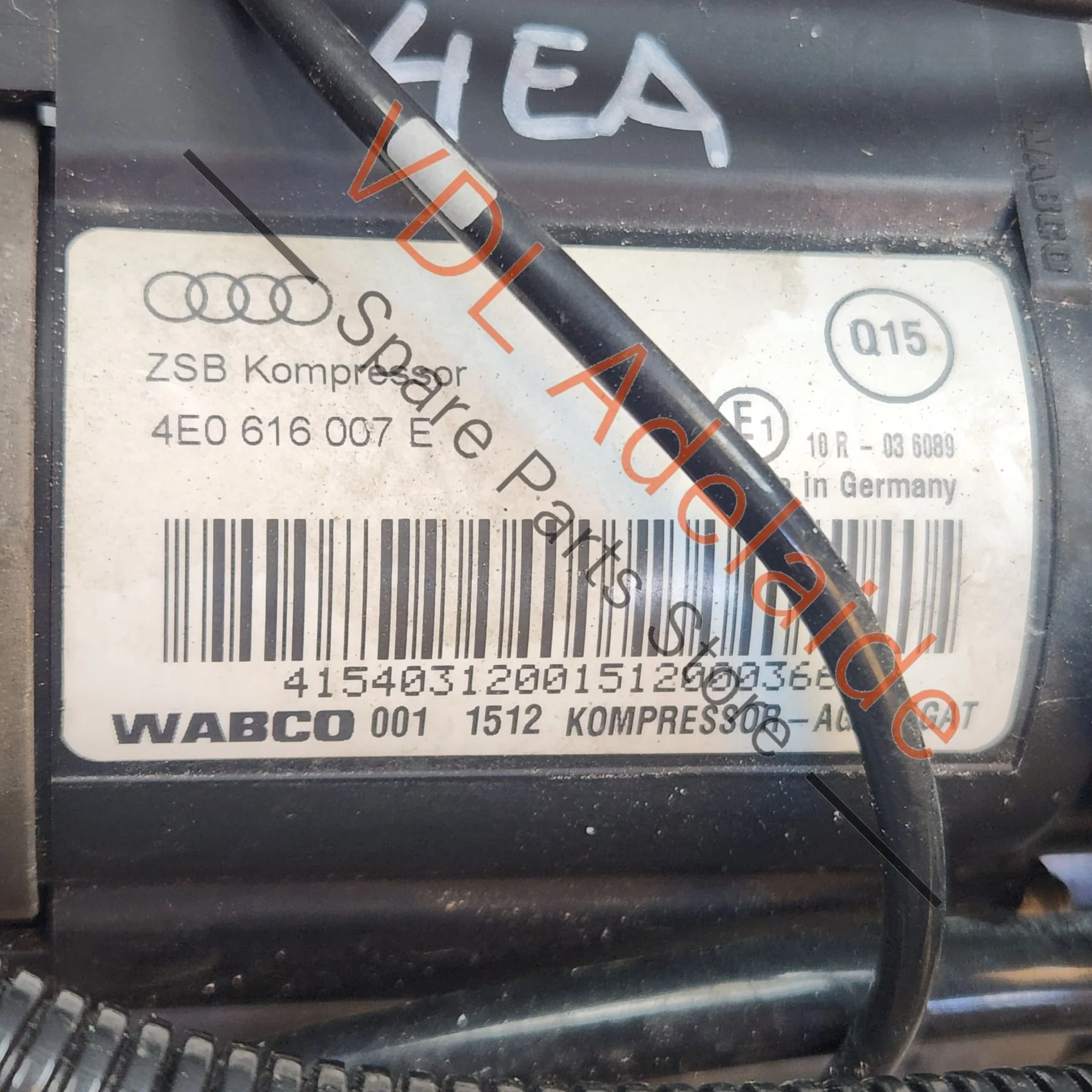 Audi A8 S8 D3 4E Air Suspension Pump 4E0616007E - Image 3