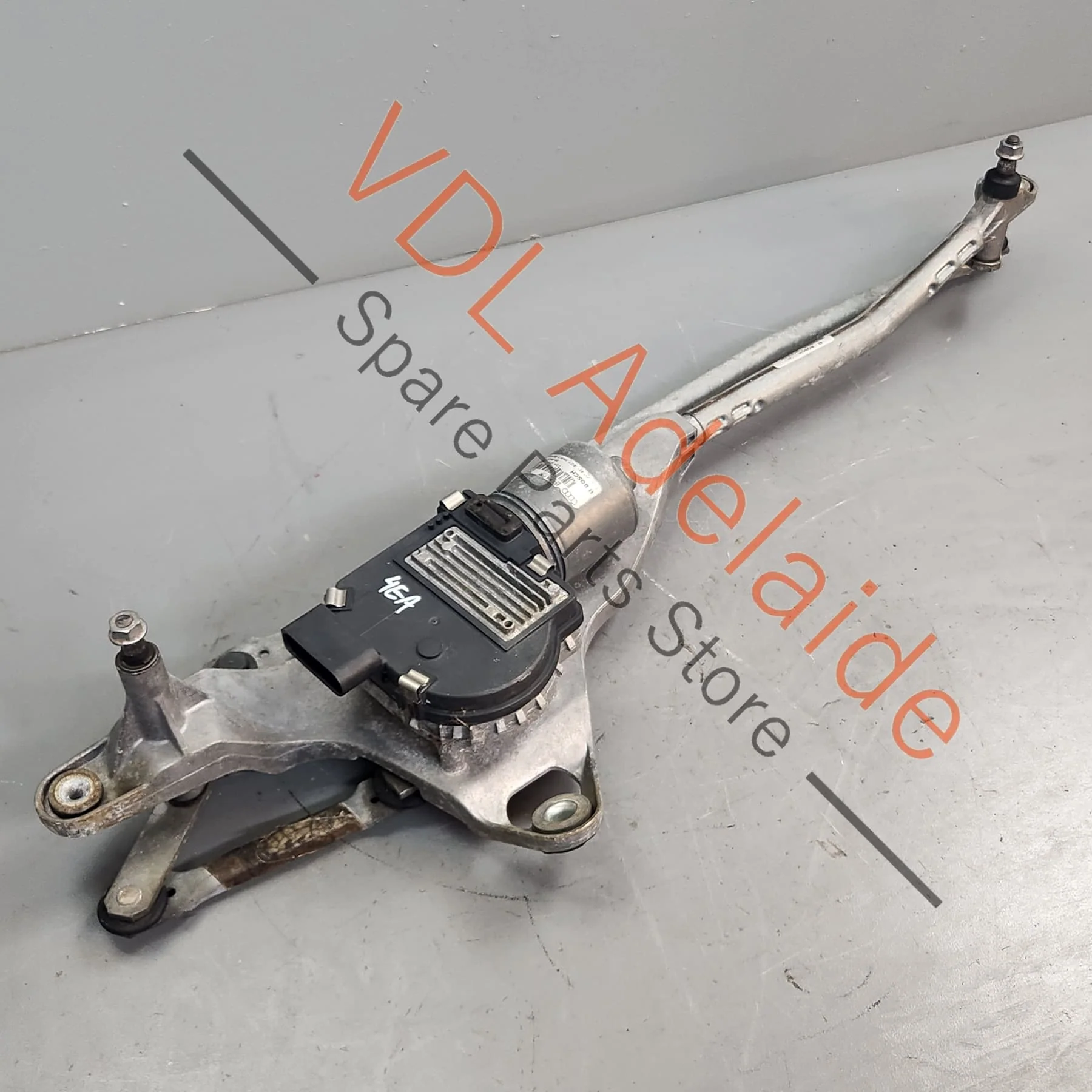 Audi A8 D3 4E Windscreen Wiper Motor & Linkage 4E2955603E