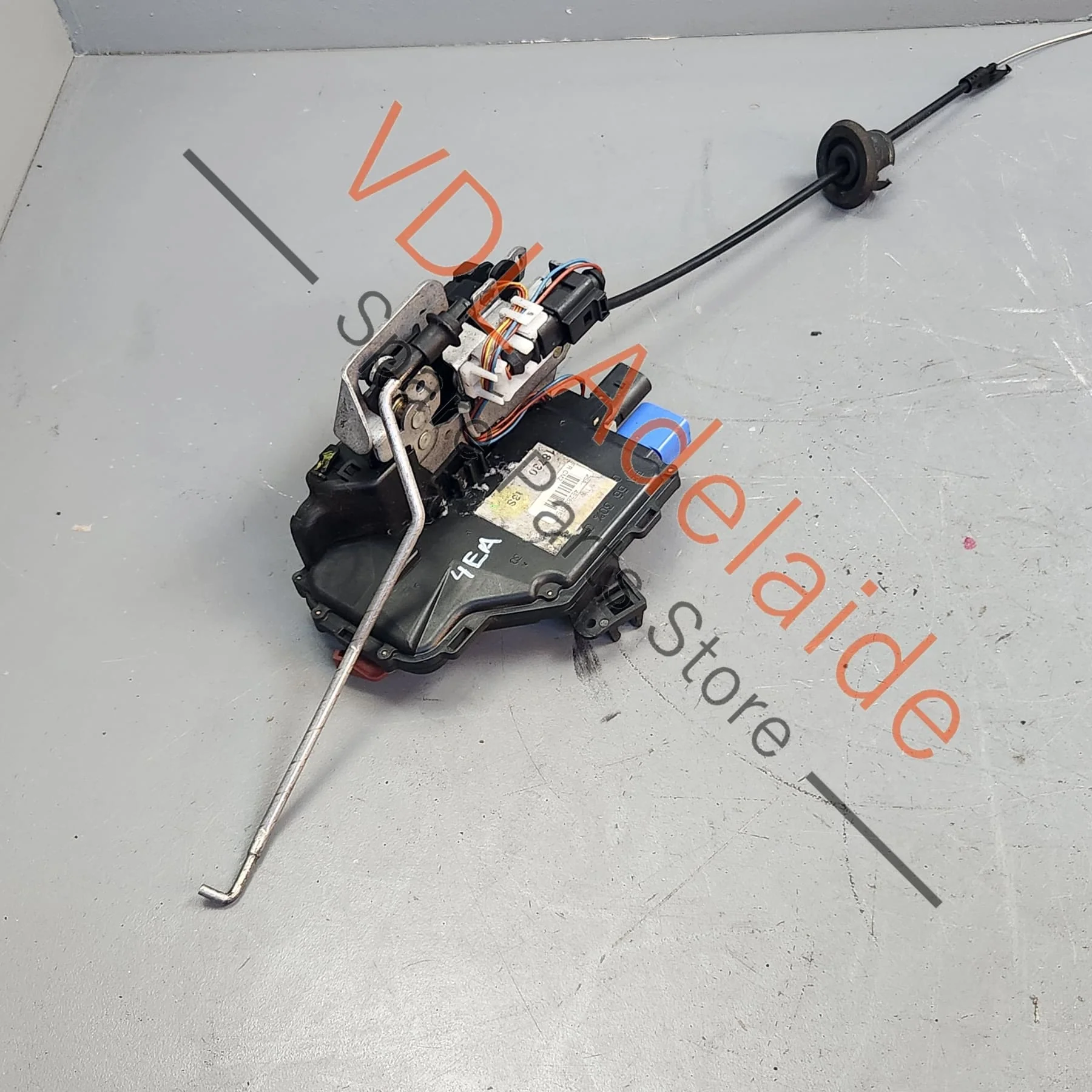 Audi A8 D3 Front Left Door Lock Actuator 4E2837015A