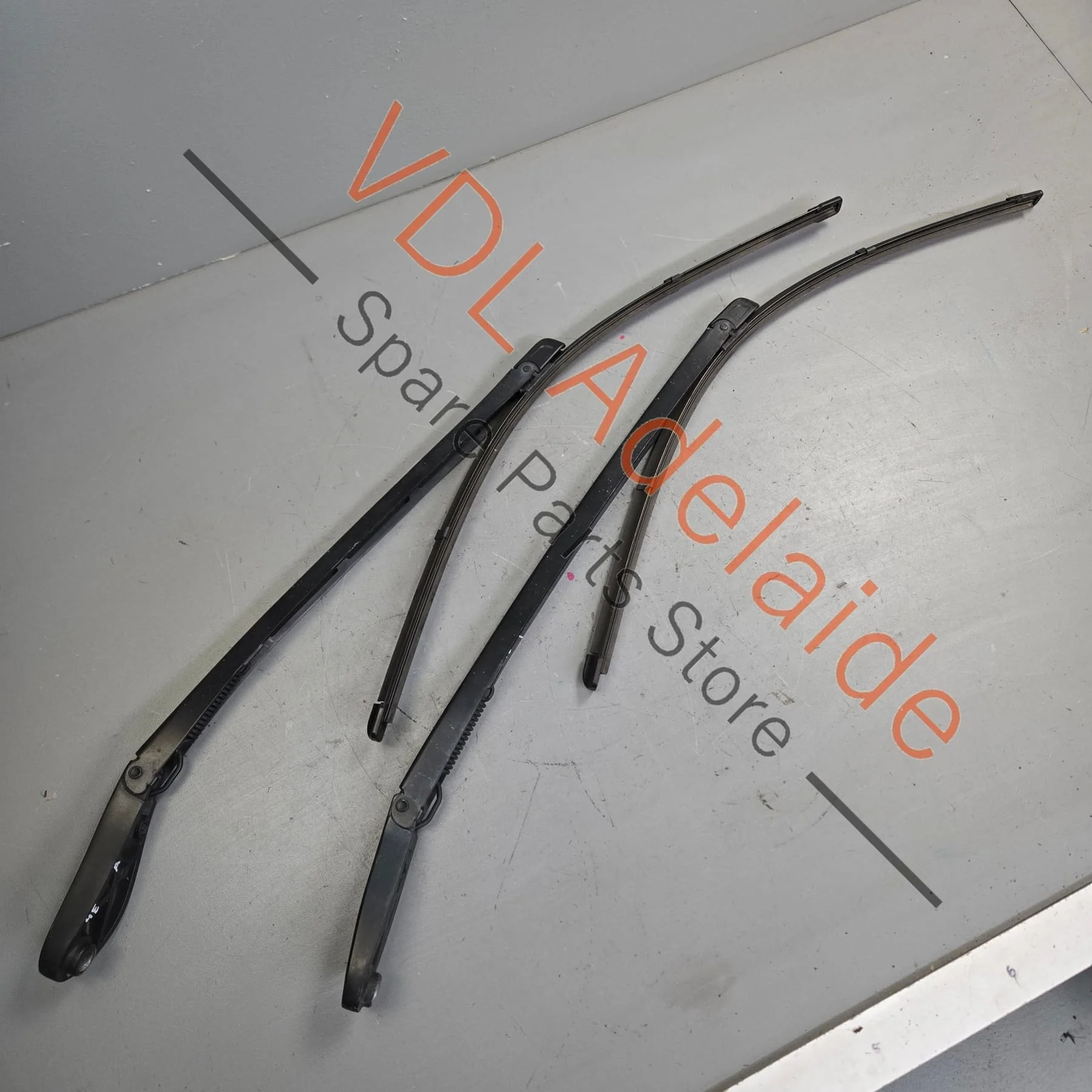 Audi A8 D3 4E Front Windscreen Wiper Arm Set L & R 4E2955407B 4E2955408B - Image 2