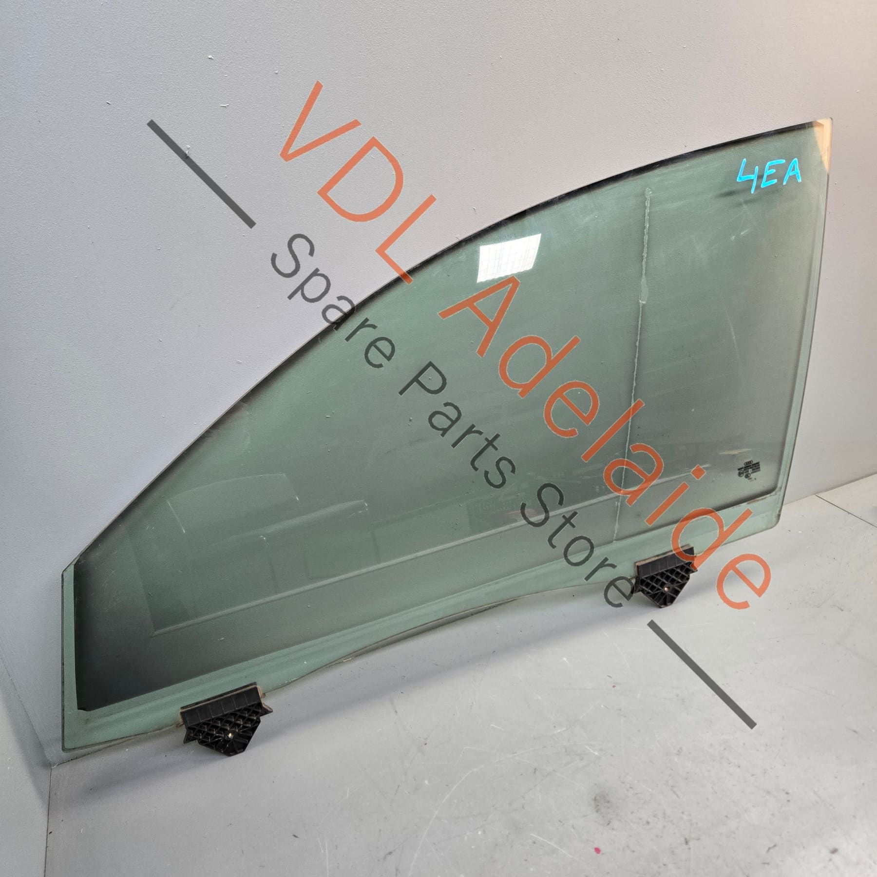 Audi A8 D3 4E D3 Left Front Door Glass Anti-intrusion 4E0845021G - Image 2