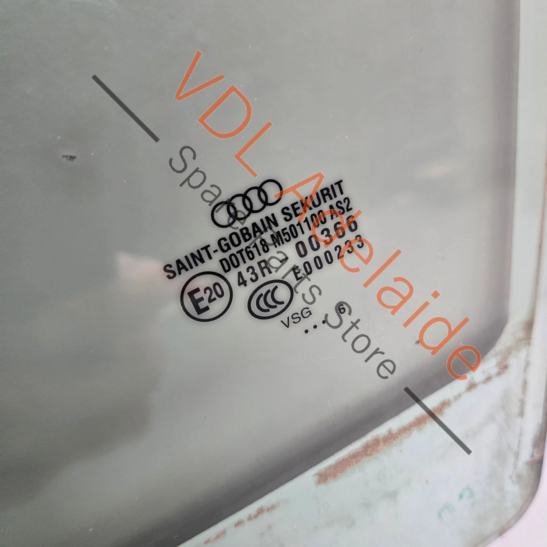Audi A8 D3 4E D3 Left Front Door Glass Anti-intrusion 4E0845021G - Image 3