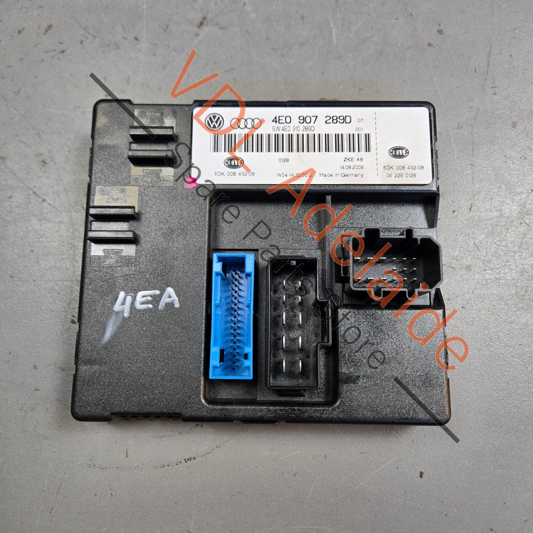 Audi A8 S8 D3 BCM Body Control Control Module 4E0910760D