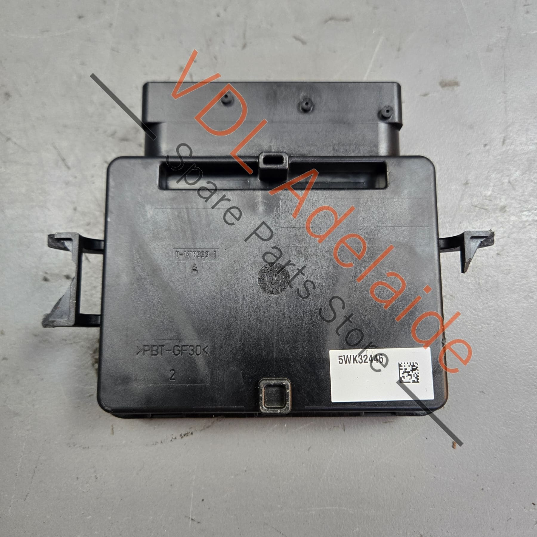 Audi EPB Electric Park Brake Control Module 4E0910801D - Image 2
