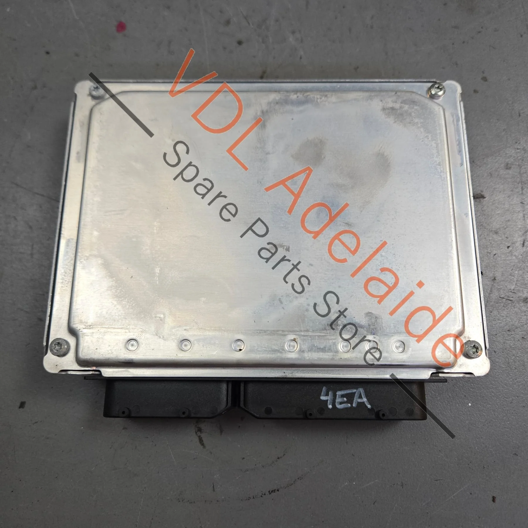Audi A8 S8 D3 Adaptive Air Suspension Control Module 4E0910553L - Image 4