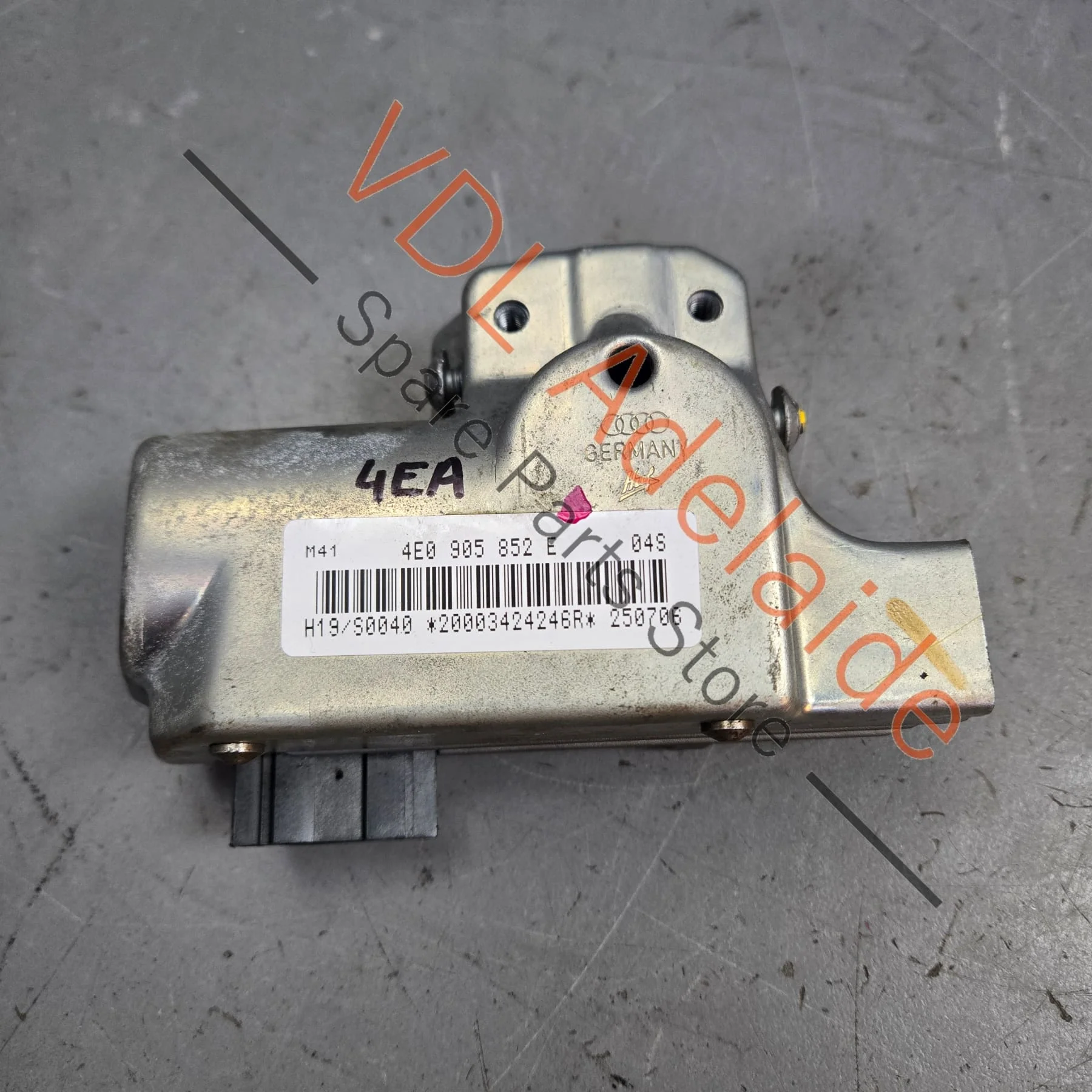 Audi A8 D3 4E Ignition Steering Lock 4E0905852E
