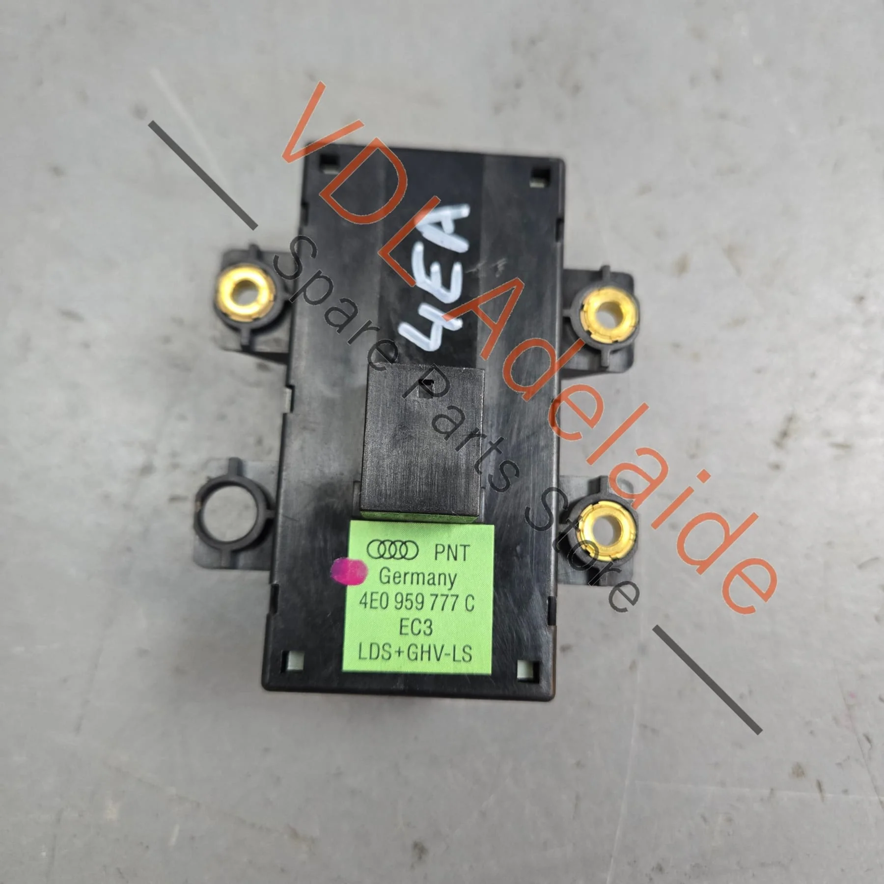 Audi A8 D3 Electric Lumbar Support Seat Switch 4E0959777C EC3 Left - Image 2