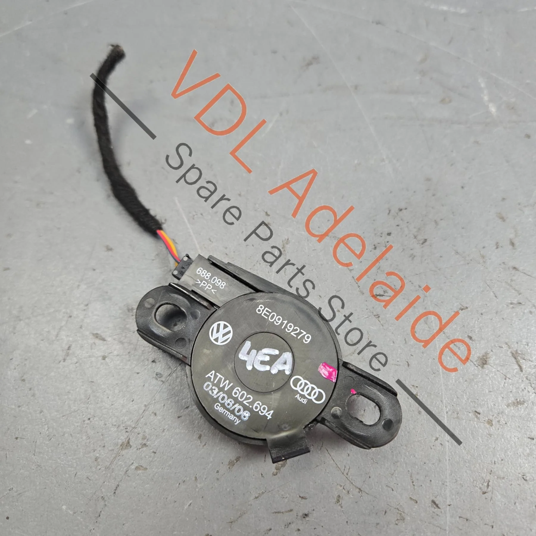 Audi A8 Warning Buzzer for Parking Aid Distance Sensor 8E0919279 - Image 2