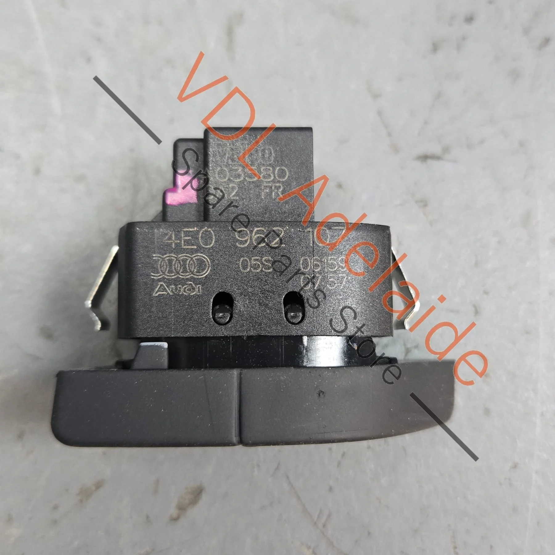 Audi A8 Rear Left Door Lock Switch 4E0962107 - Image 2