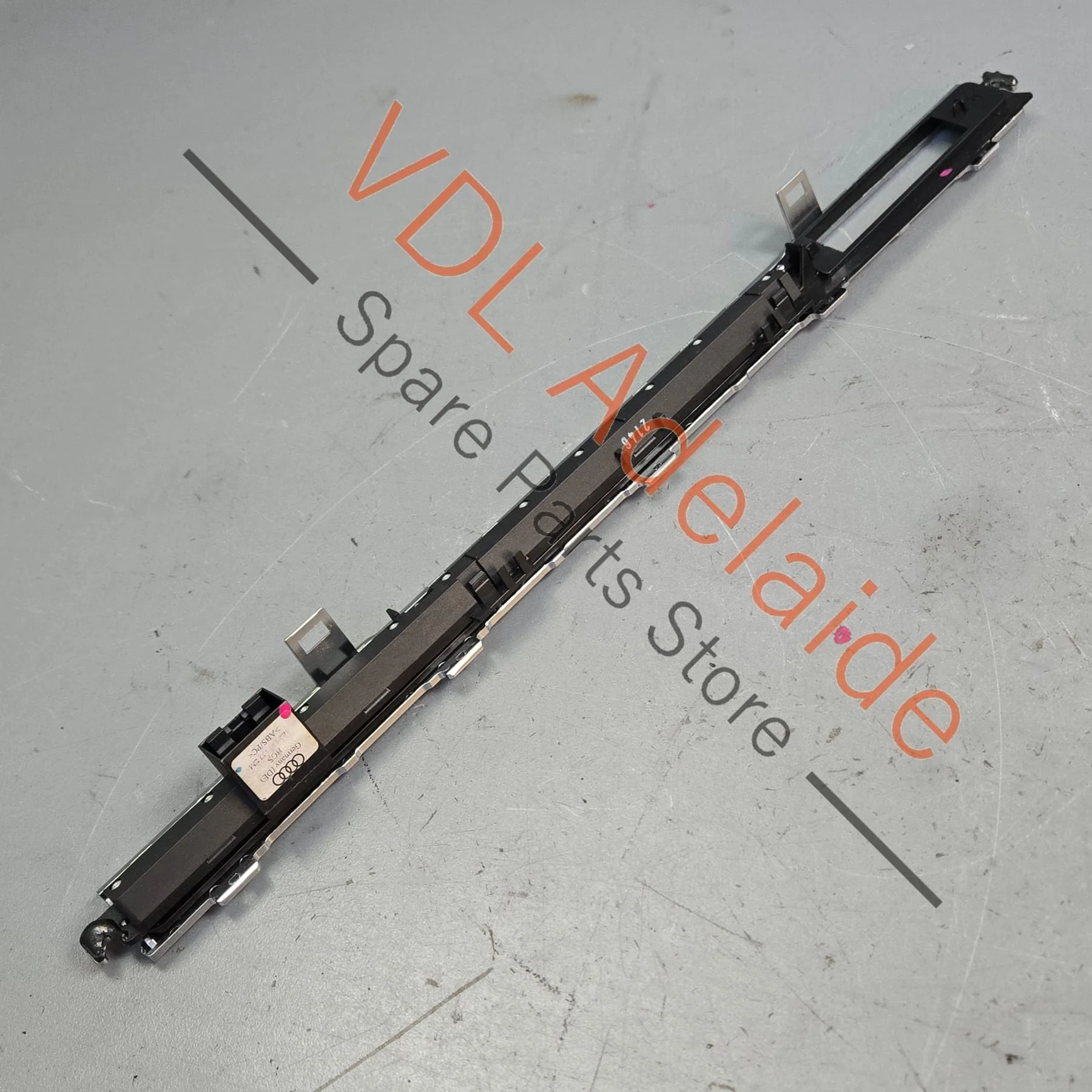 Audi A8 D3 Dash Switch for Electric Blind Hazard and ESP 4E2927137EM - Image 6