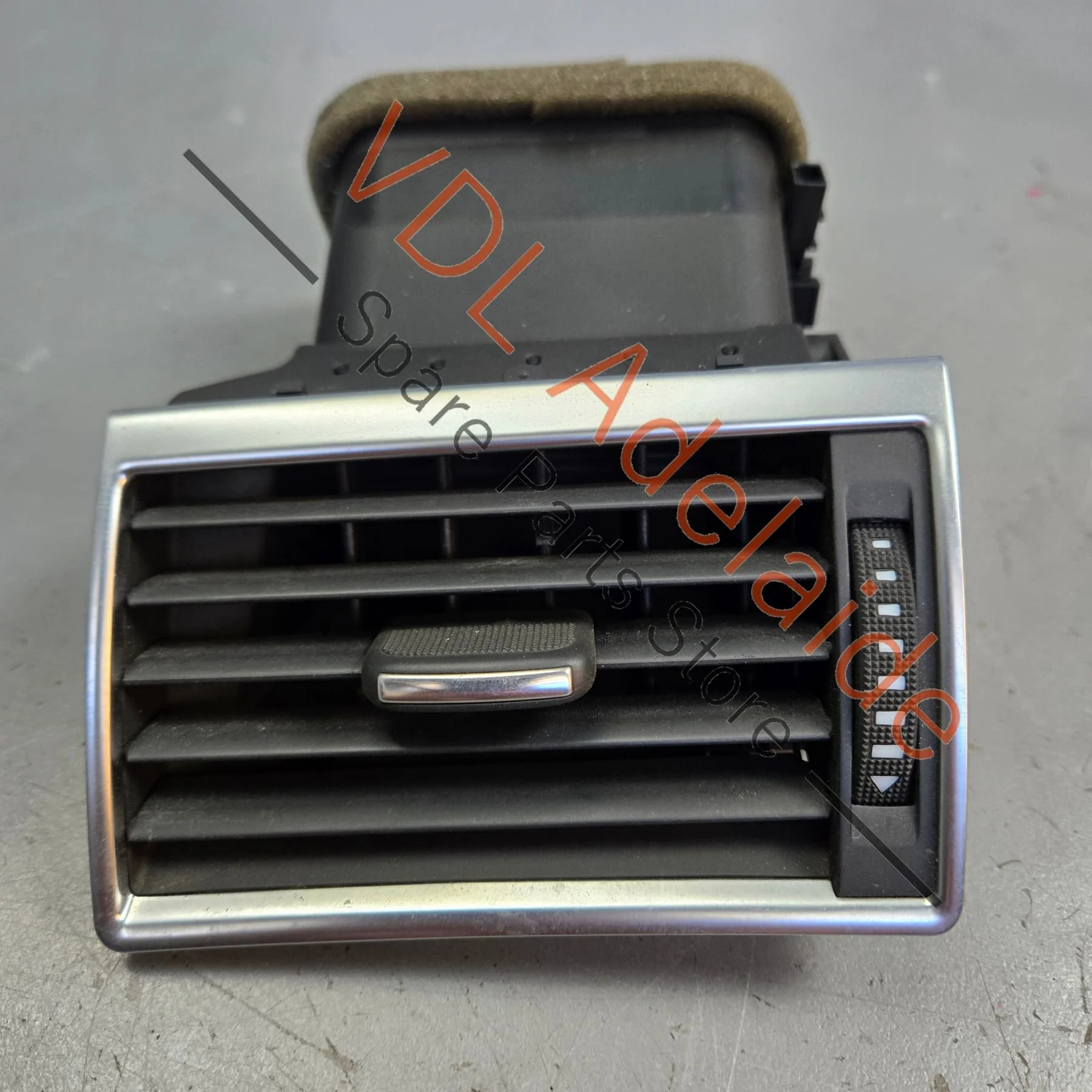 Audi A8 D3 4E Left Side Dashboard Air Vent 4E0820901J 3Q7