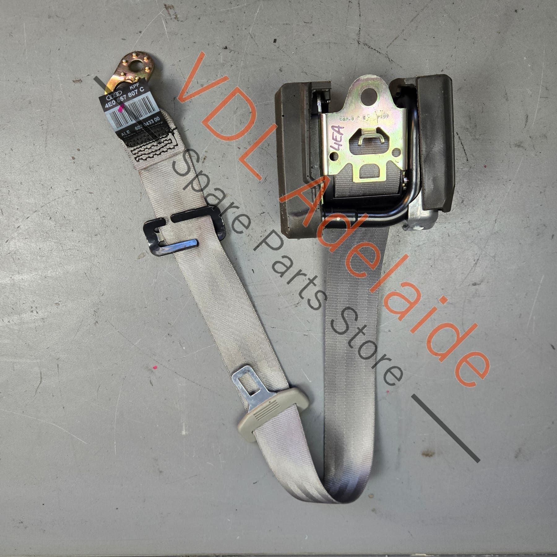 Audi A8 S8 Rear Centre Seat Belt Seatbelt 4E0857807C KPF Colour Platinum - Image 2