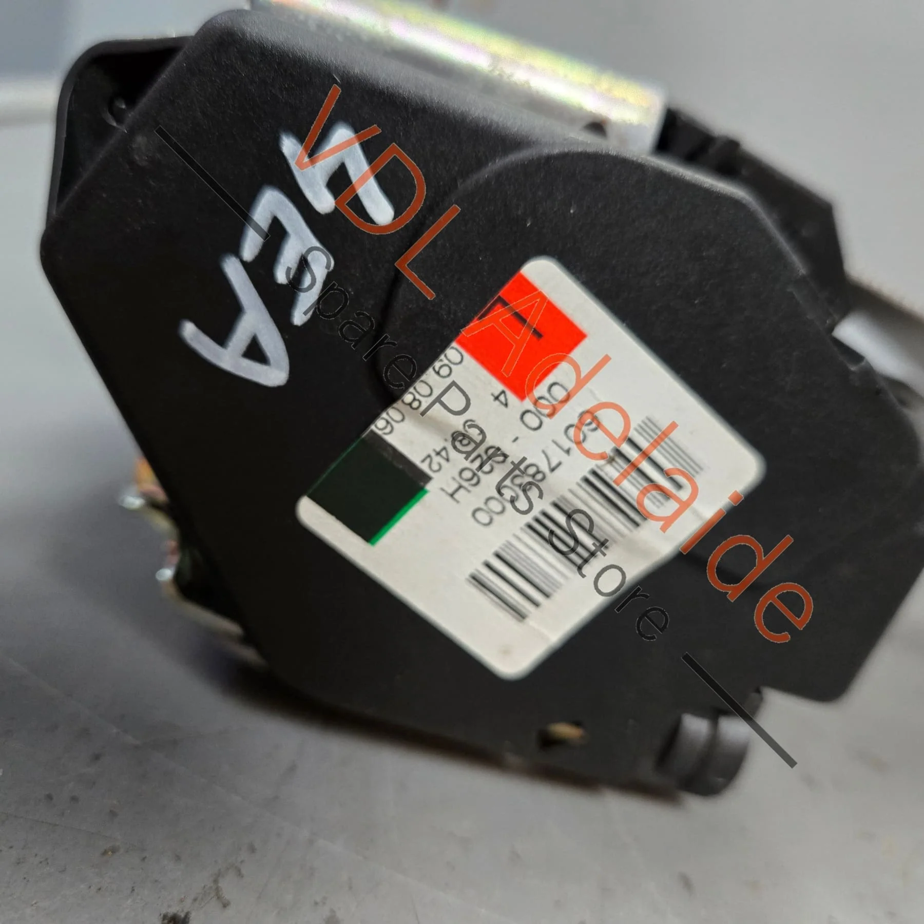 Audi A8 S8 Rear Left Seat Belt Seatbelt 4E0857805B KPF Colour Platinum - Image 2