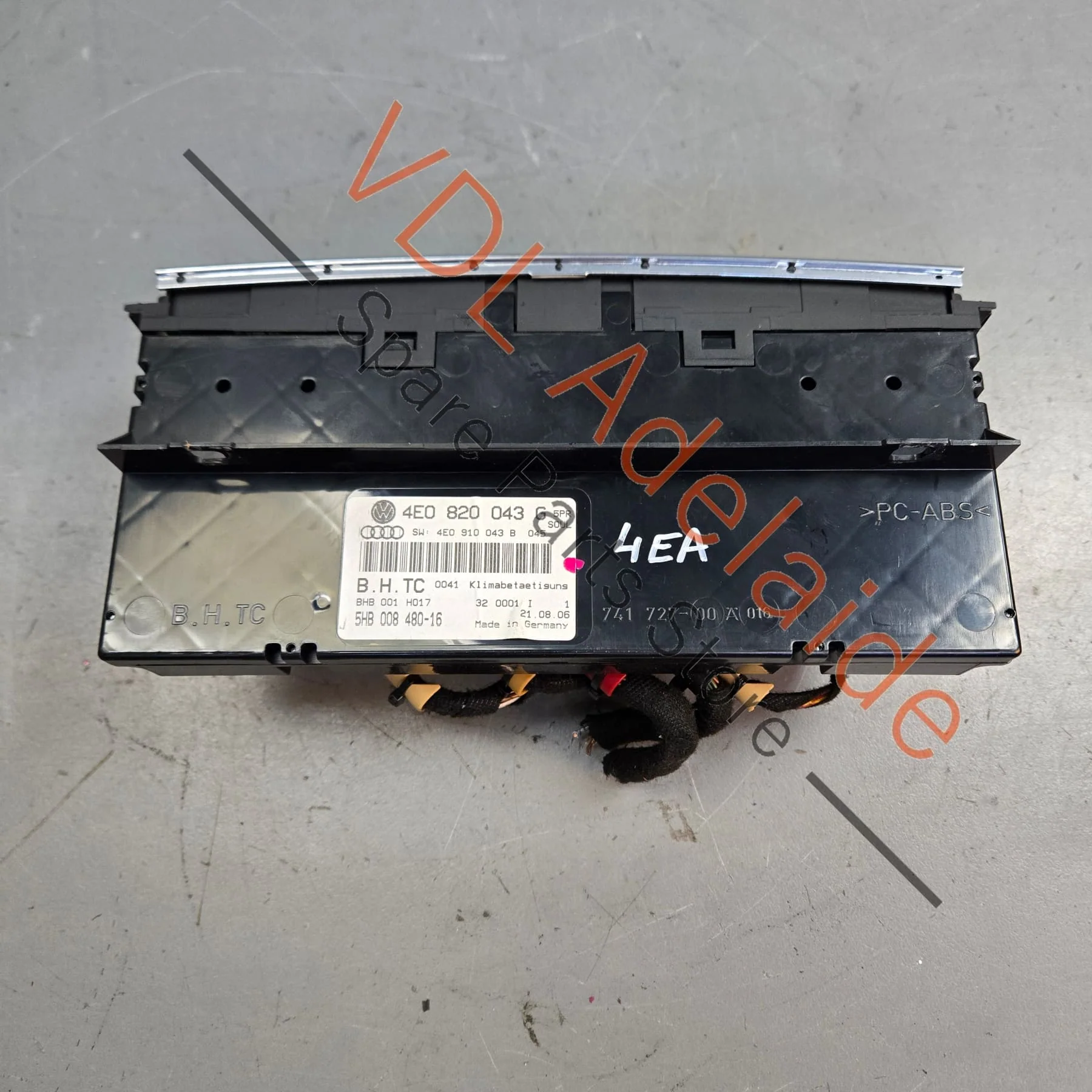 Audi A8 S8 Air Conditioning Climate Control Switch 4E0820043G 5PR - Image 7
