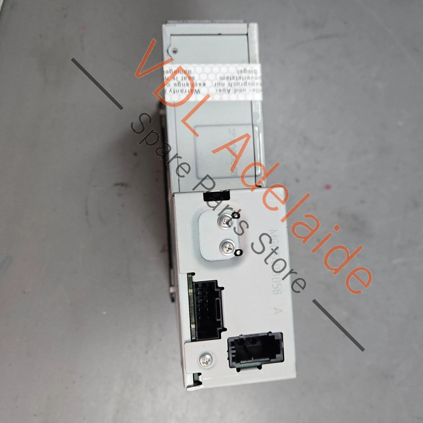 Audi 6 Disc CD Changer 4E0057111 4E0910111 - Image 7