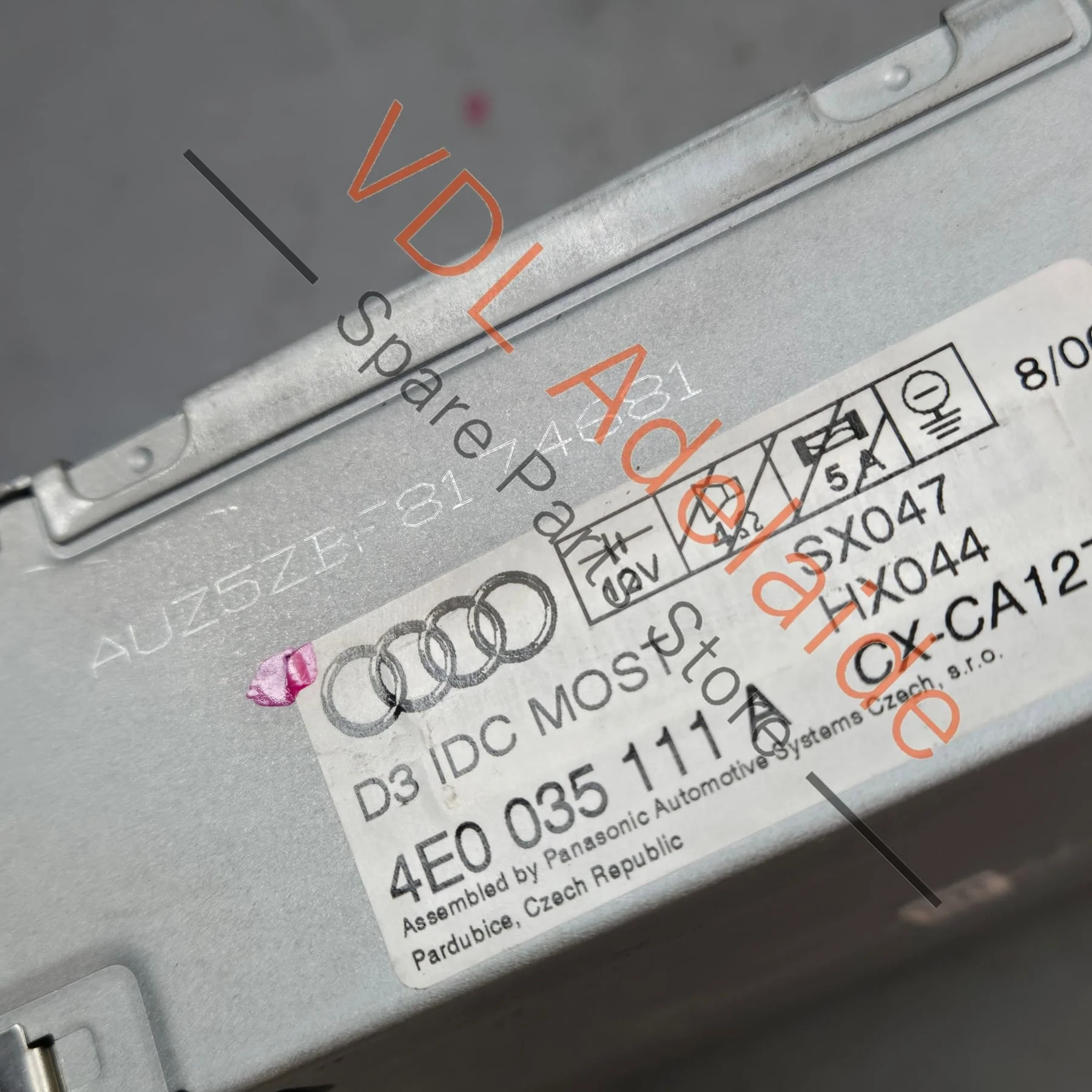 Audi 6 Disc CD Changer 4E0057111 4E0910111 - Image 8