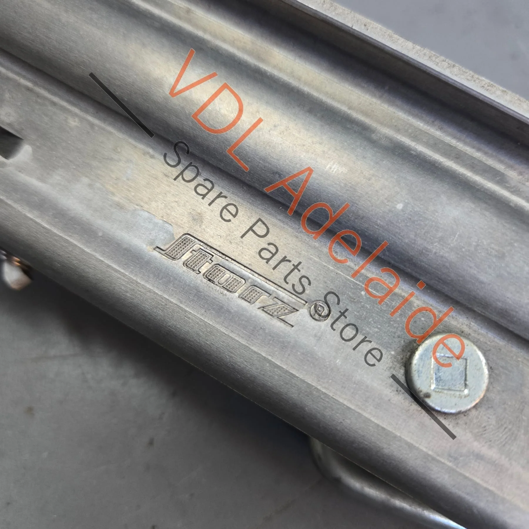 Audi A8 S8 Emergency Flat Tyre Jack 4E0011031B - Image 5