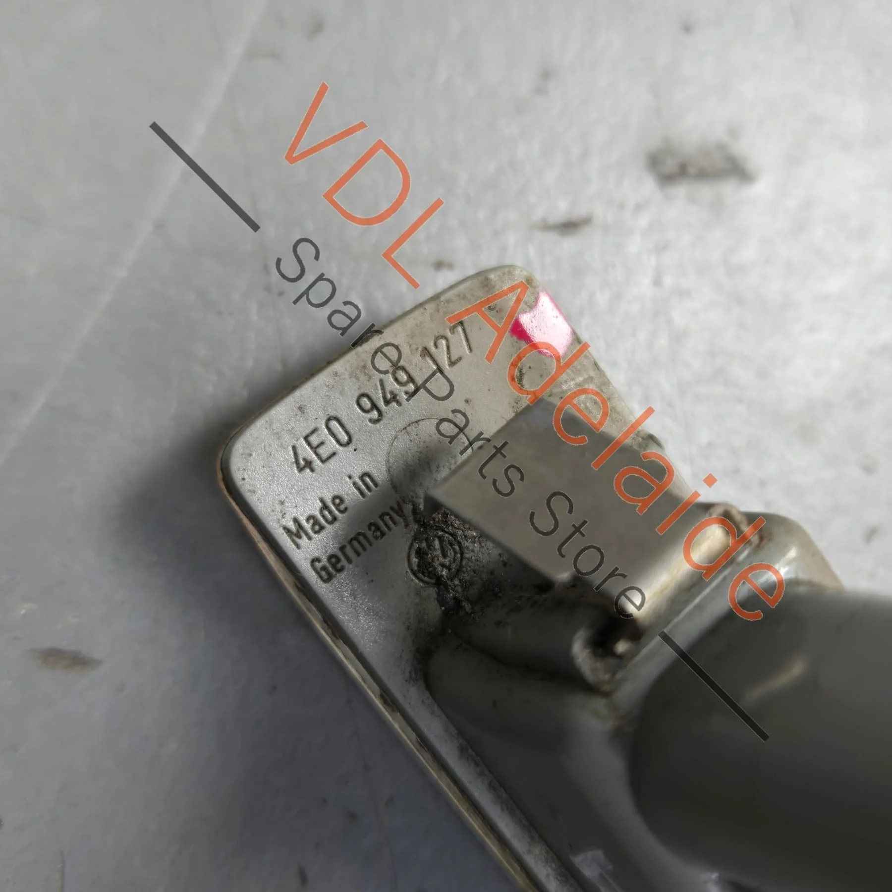 Audi A8 S8 Left Turn Signal Blinker Flasher 4E0949127 - Image 5