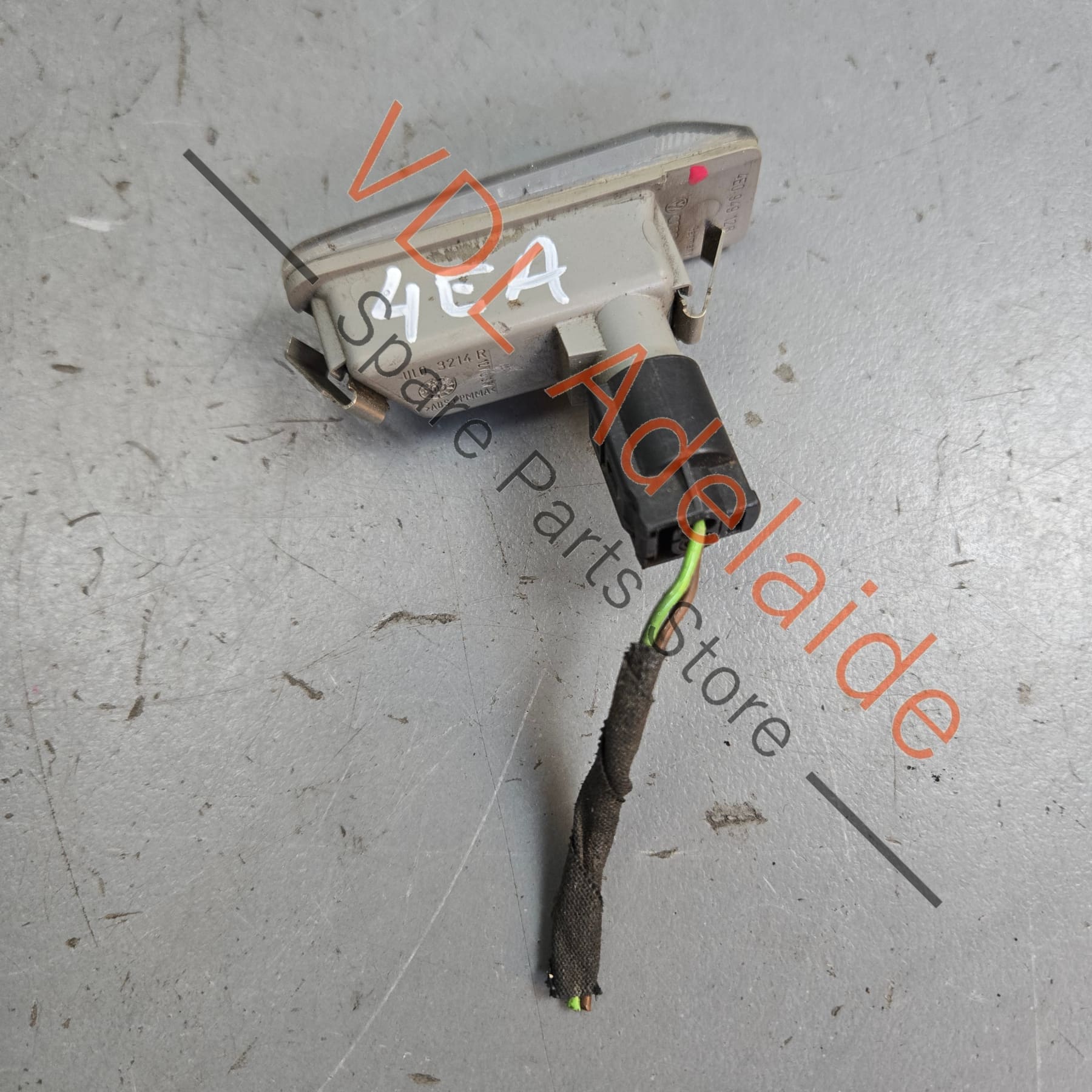 Audi A8 S8 Right Turn Signal Blinker Flasher 4E0949128 - Image 3