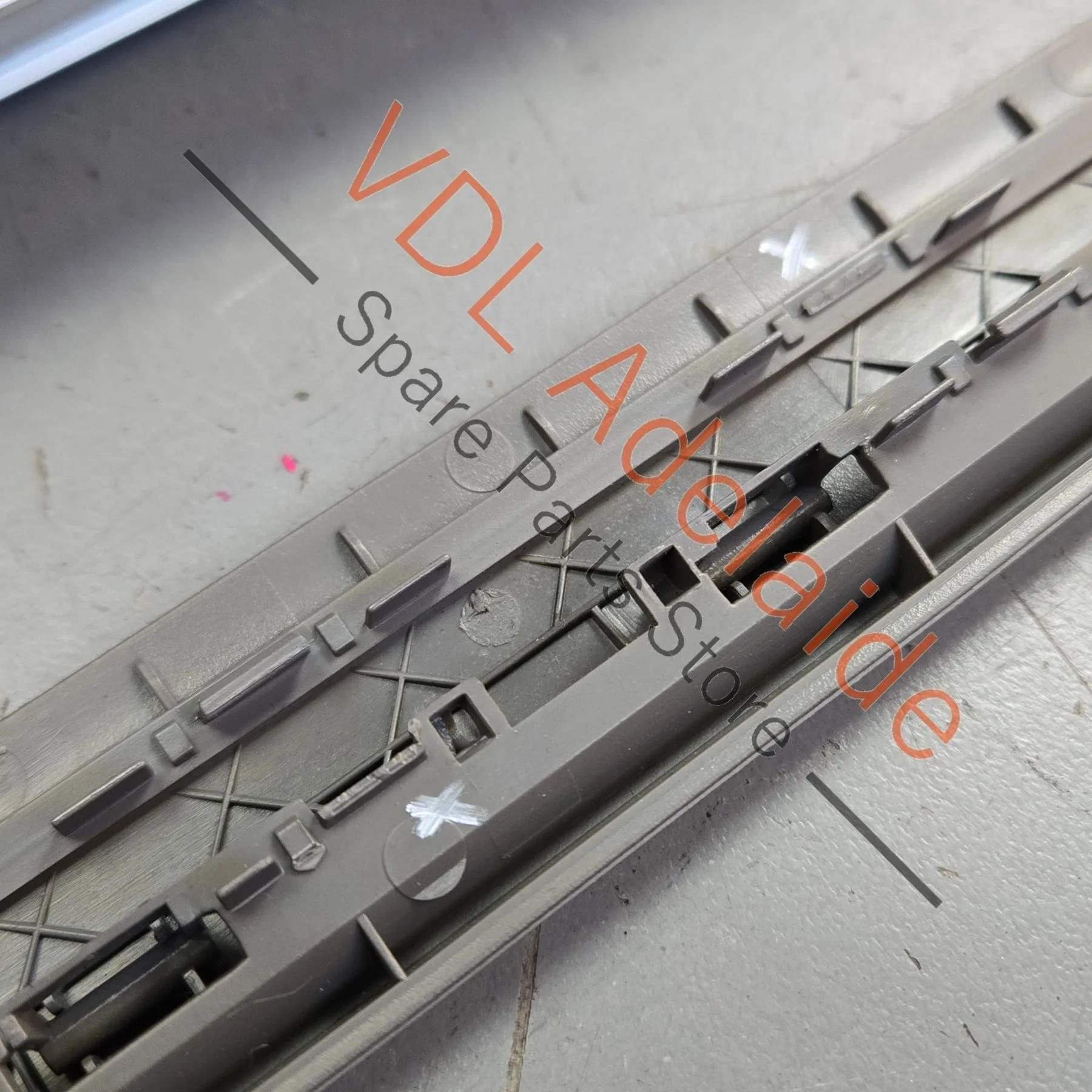 Audi A8 Rear Right Electric Sun Blind Shade with drive motor assy 4E0861334G 4E0861978B - Image 5