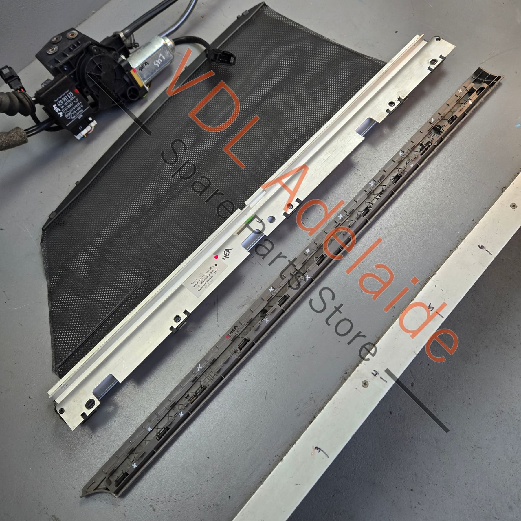 Audi A8 Rear Left Electric Sun Blind Shade with drive motor assy 4E0861333G 4E0861977B - Image 7