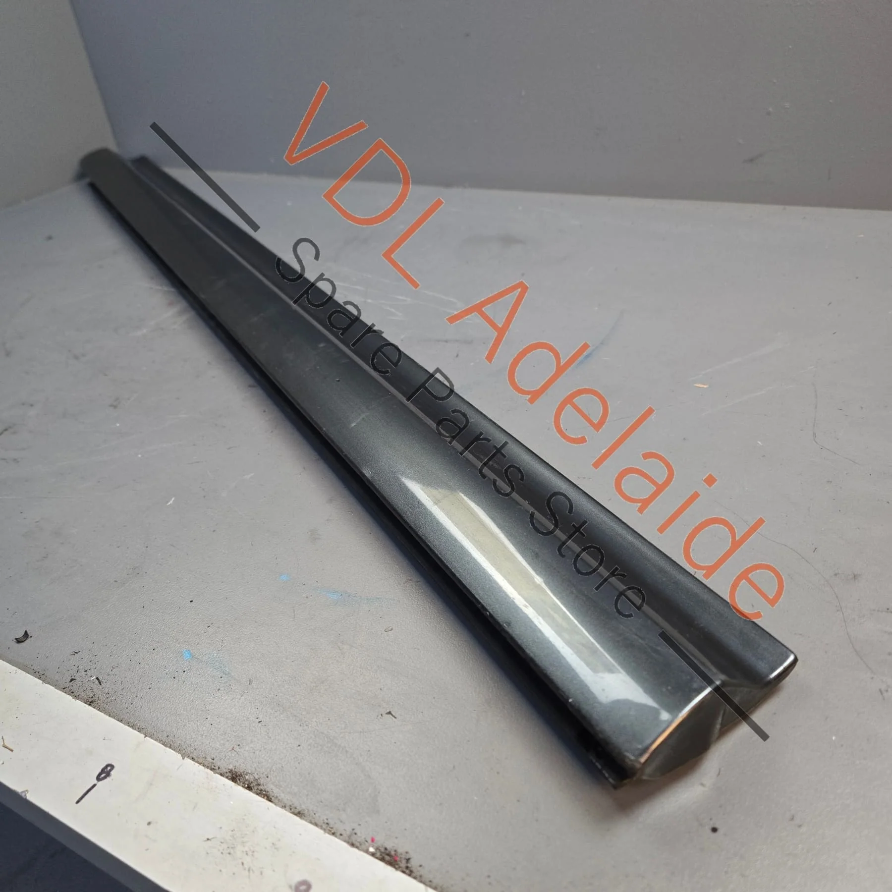 Audi A8 S8 Front Left Lower Exterior Door Trim Moulding Plastic 4E0853959C