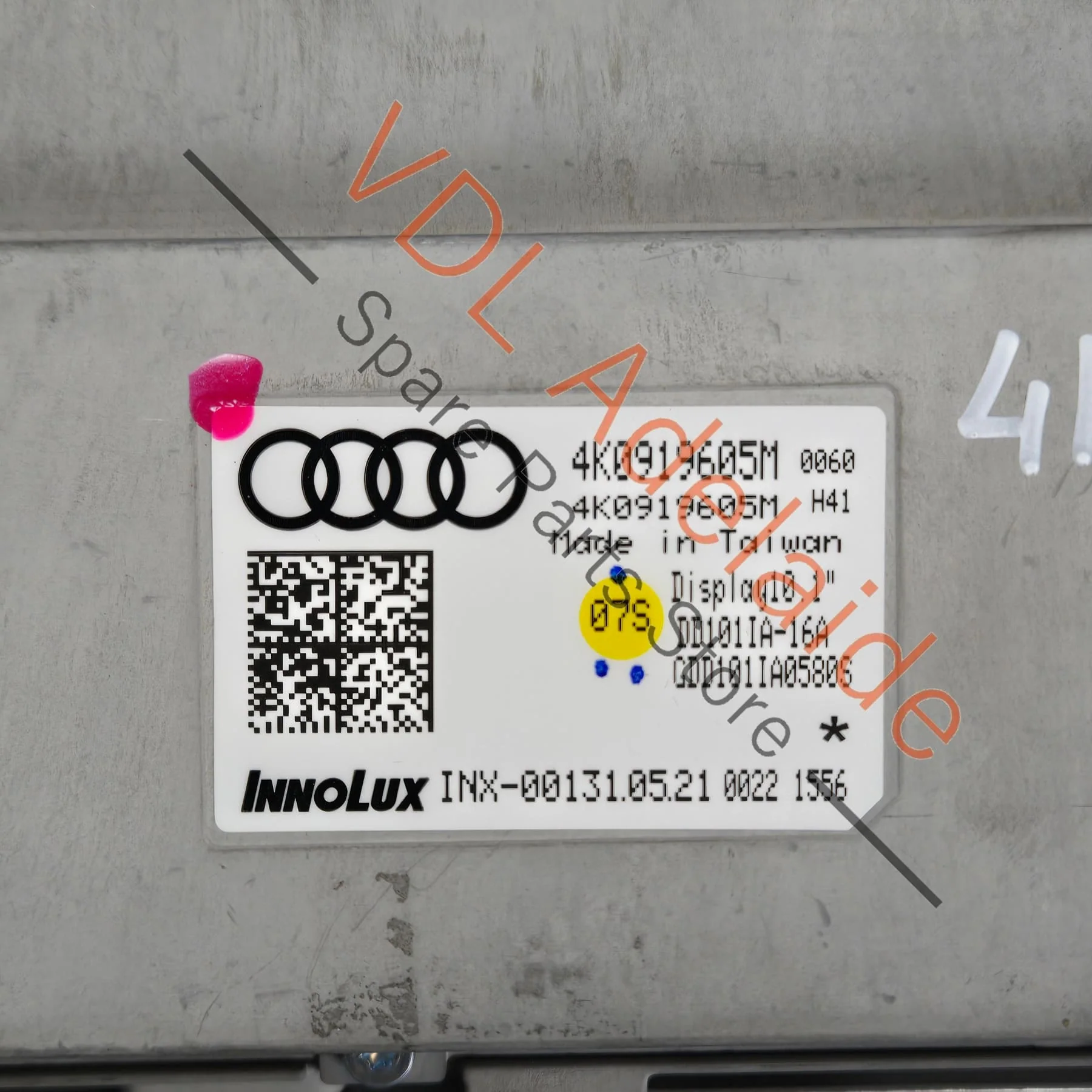 Audi 4K C8 RS7 A7 RS6 S6 10.1in Upper Centre Display Screen with soft touch 4K0919605M - Image 6