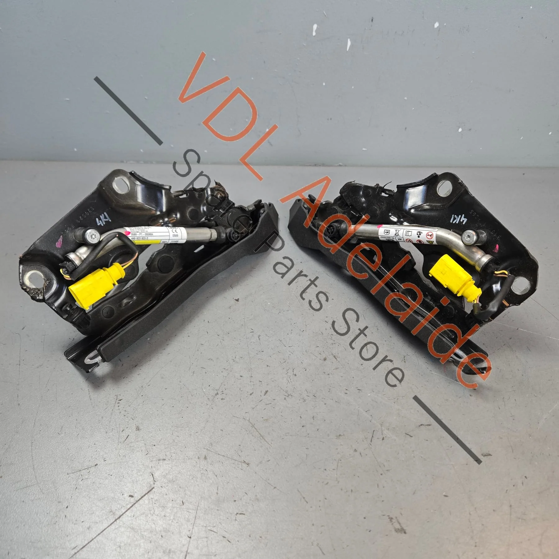 Audi RS7 Genuine Pedestrian Protection Bonnet Hinge Set 4K8823823D 4K8823301 4K8823302 - Image 3