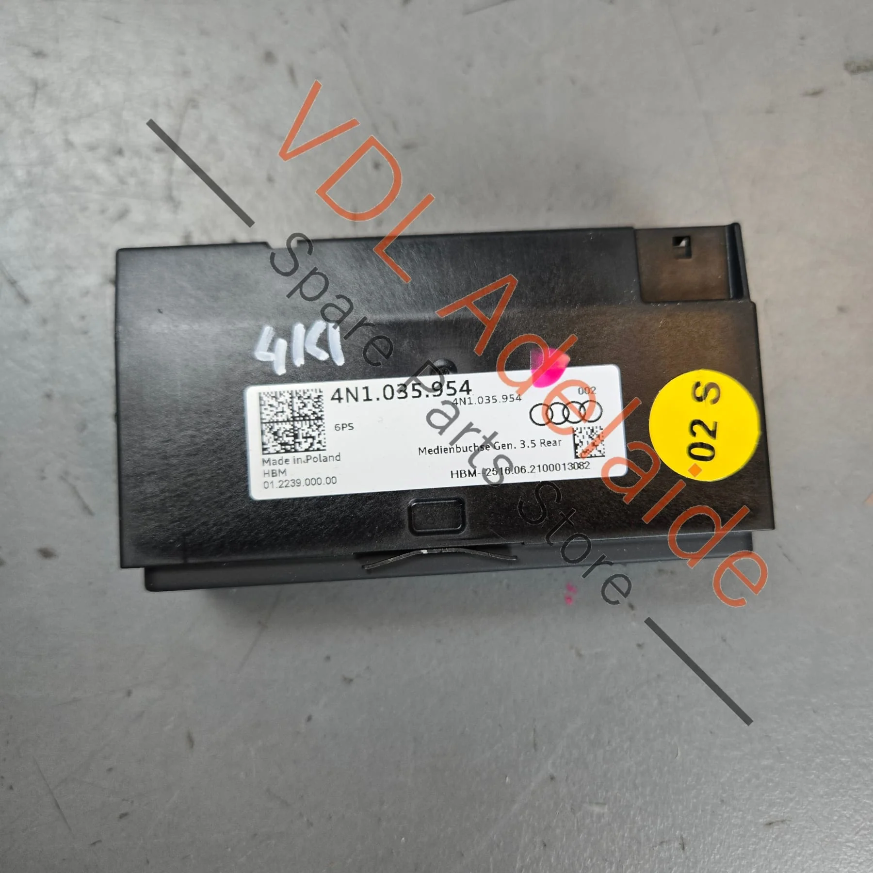 Genuine Audi Dual USB Port 4N1035954 Gen 3.5 Rear - Image 2
