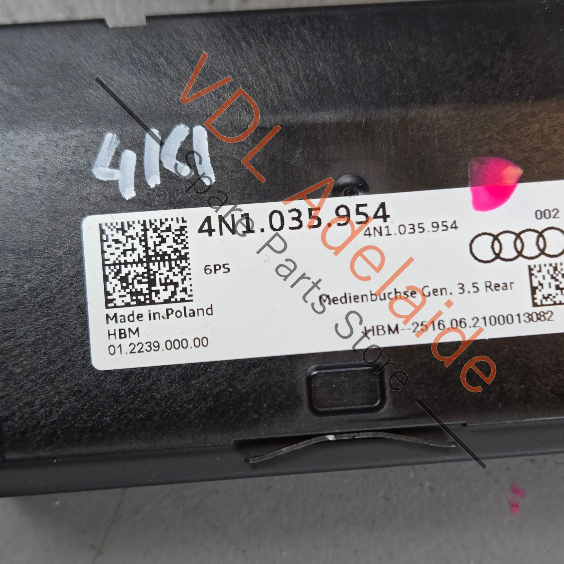 Genuine Audi Dual USB Port 4N1035954 Gen 3.5 Rear - Image 3