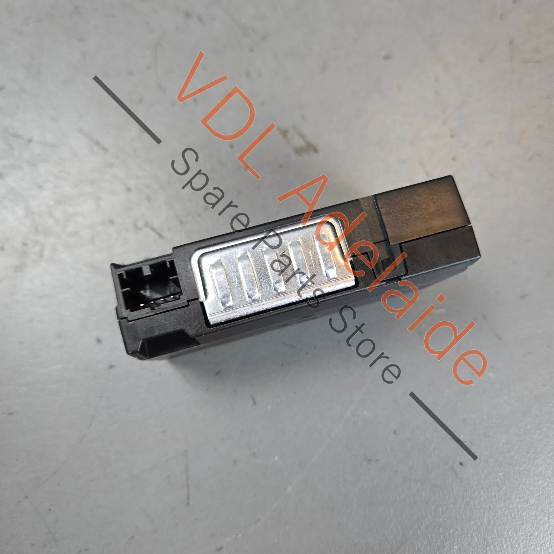 Genuine Audi Dual USB Port 4N1035954 Gen 3.5 Rear - Image 4