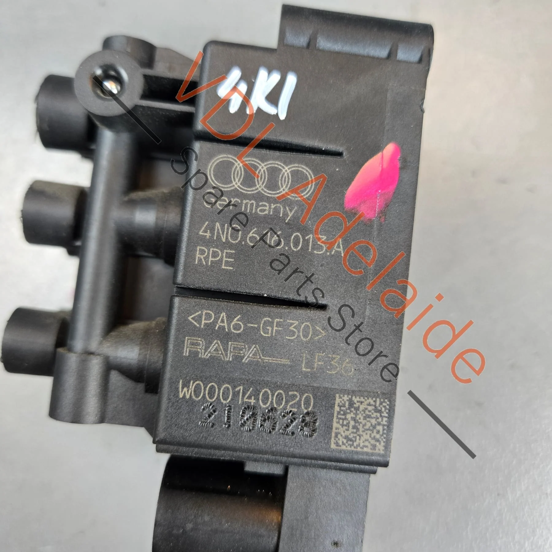 Audi Air Suspension Valve Block Unit Module 4N0616013A - Image 4