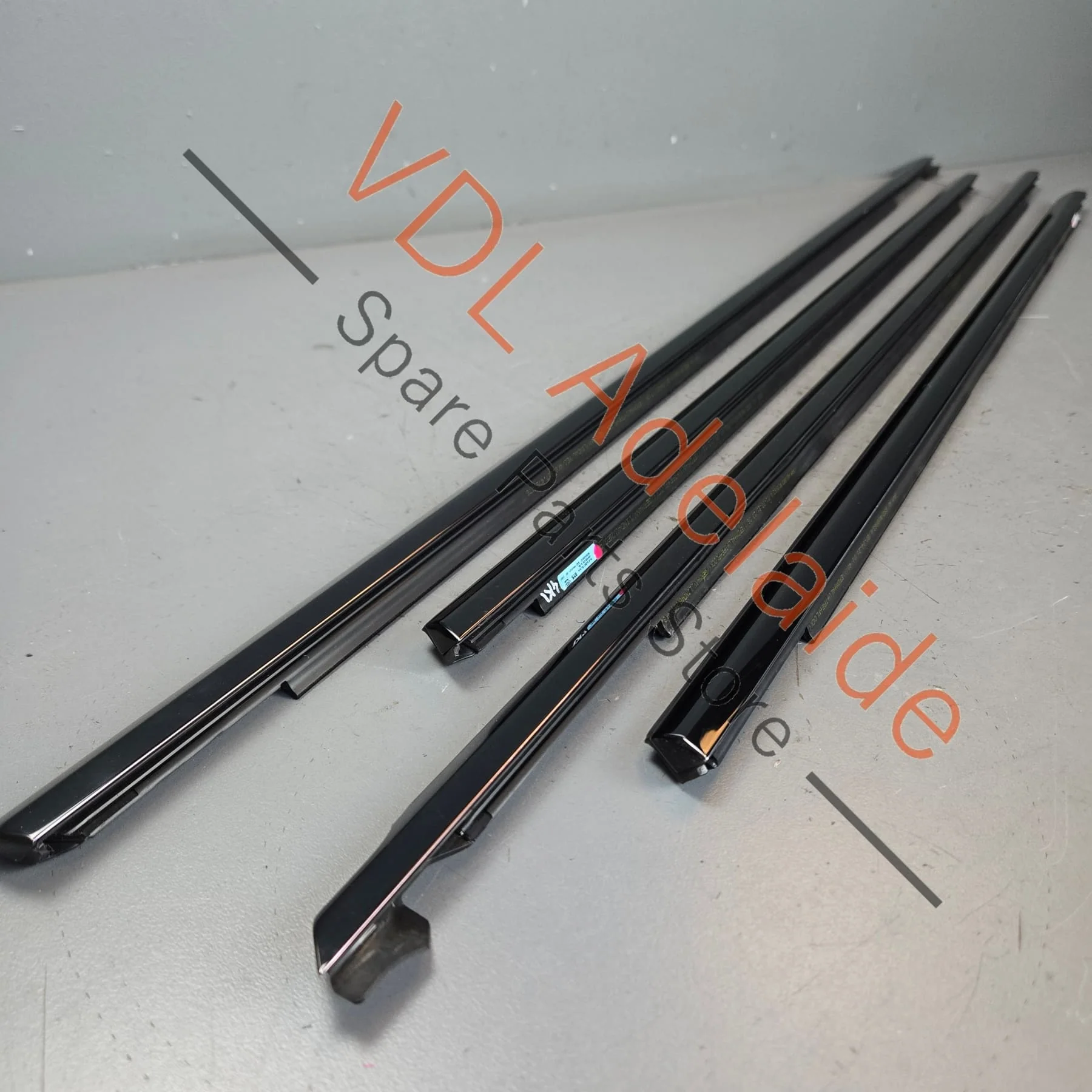 Audi RS7 Door Window Slot Aperture Seal Set of 4 Front & Rear Gloss Black 4K8837475A T94 - Image 3