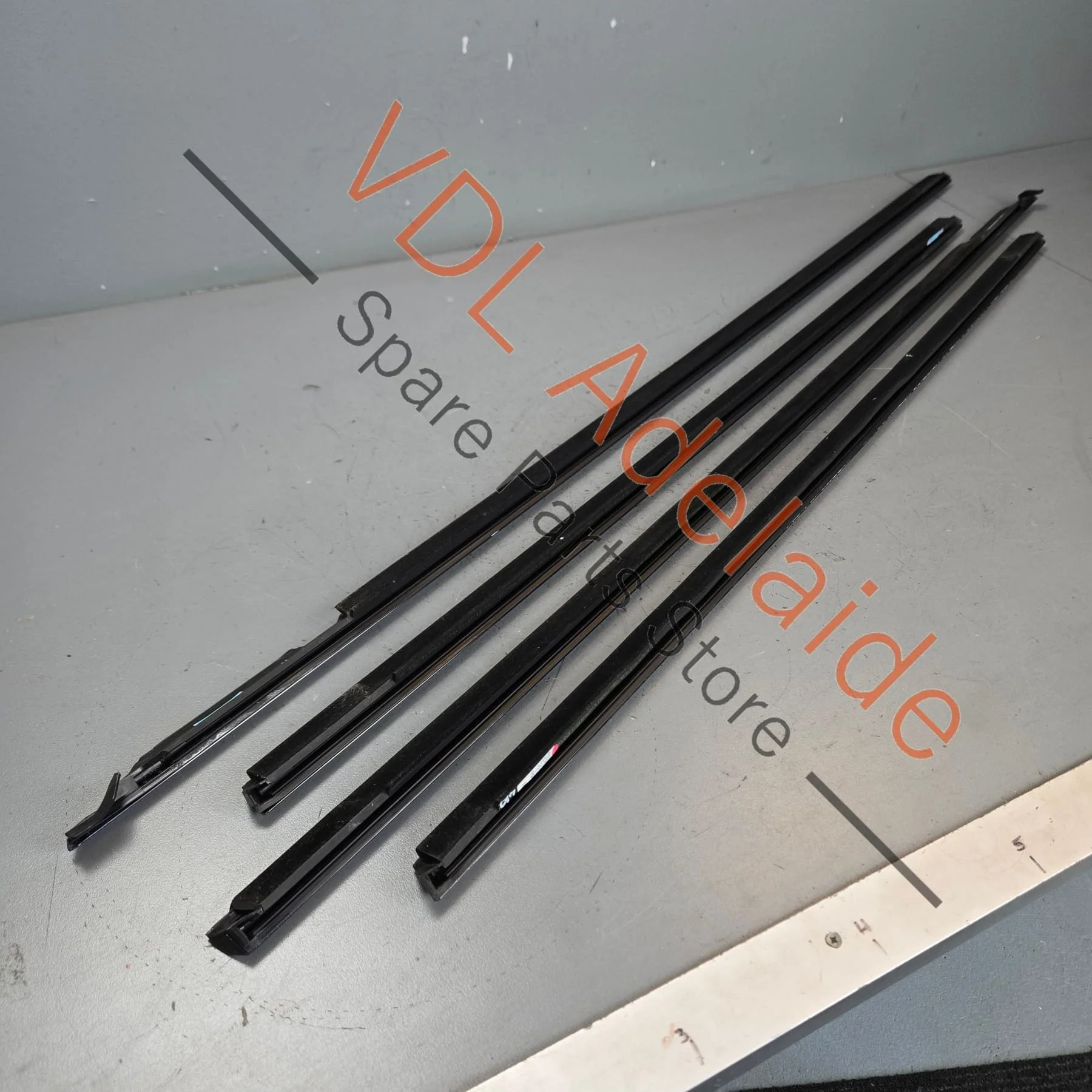 Audi RS7 Door Window Slot Aperture Seal Set of 4 Front & Rear Gloss Black 4K8837475A T94 - Image 5