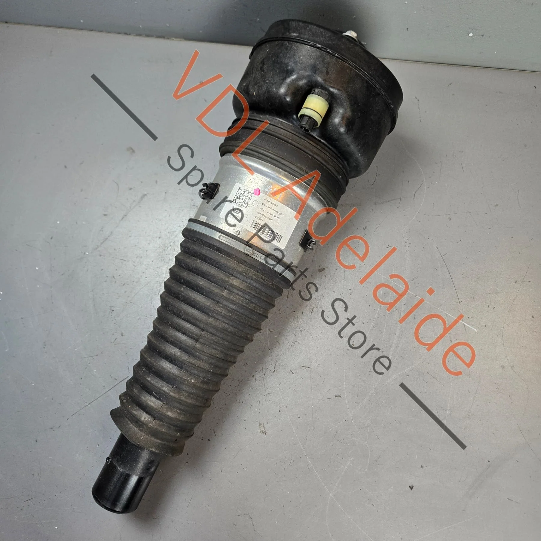 Audi RS6 RS7 Front Air Suspension Strut Shock Absorber 4K0616039L 4K0616039P