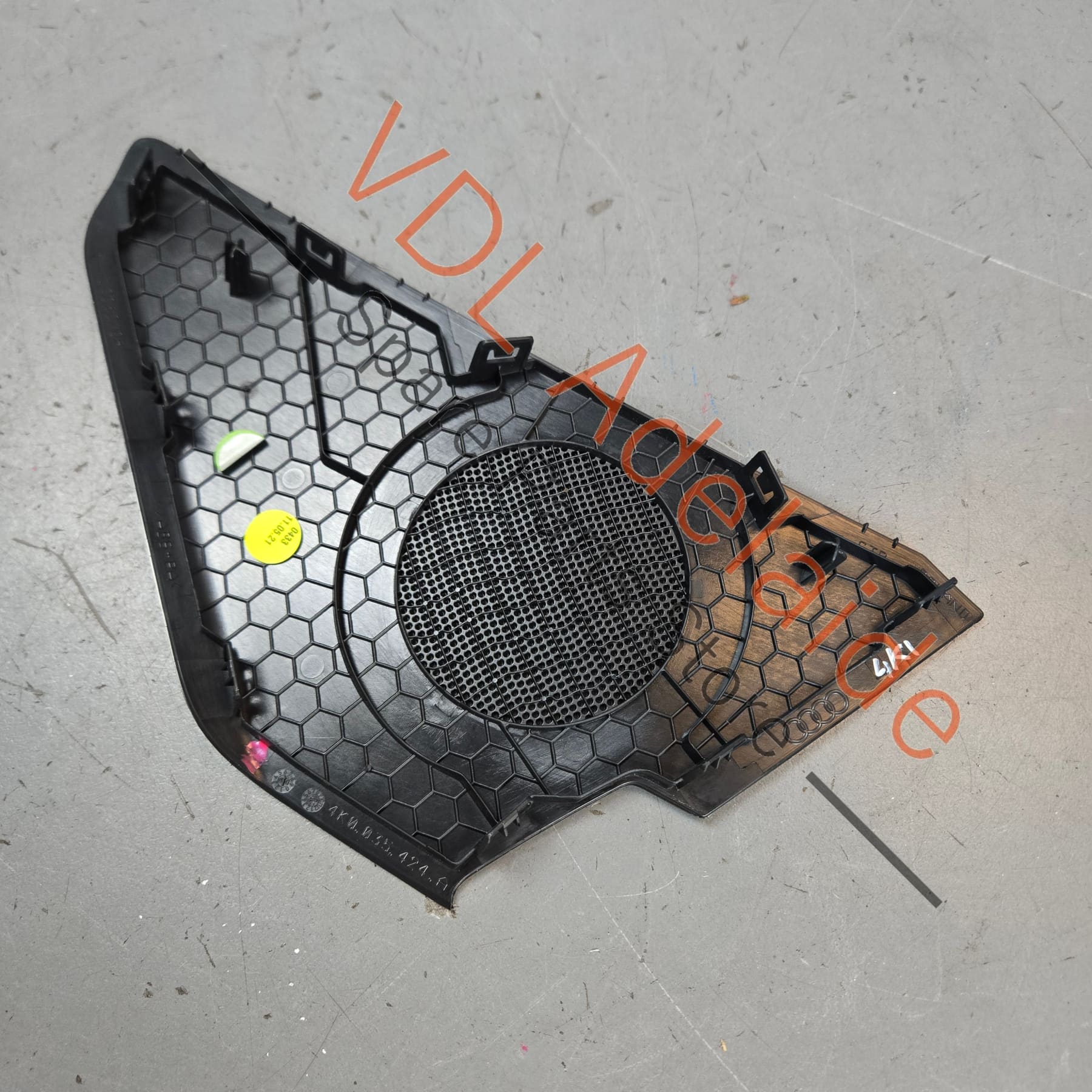 Audi A7 S7 RS7 Front Right Door Speaker Trim Cover 4K0035424A - Image 2