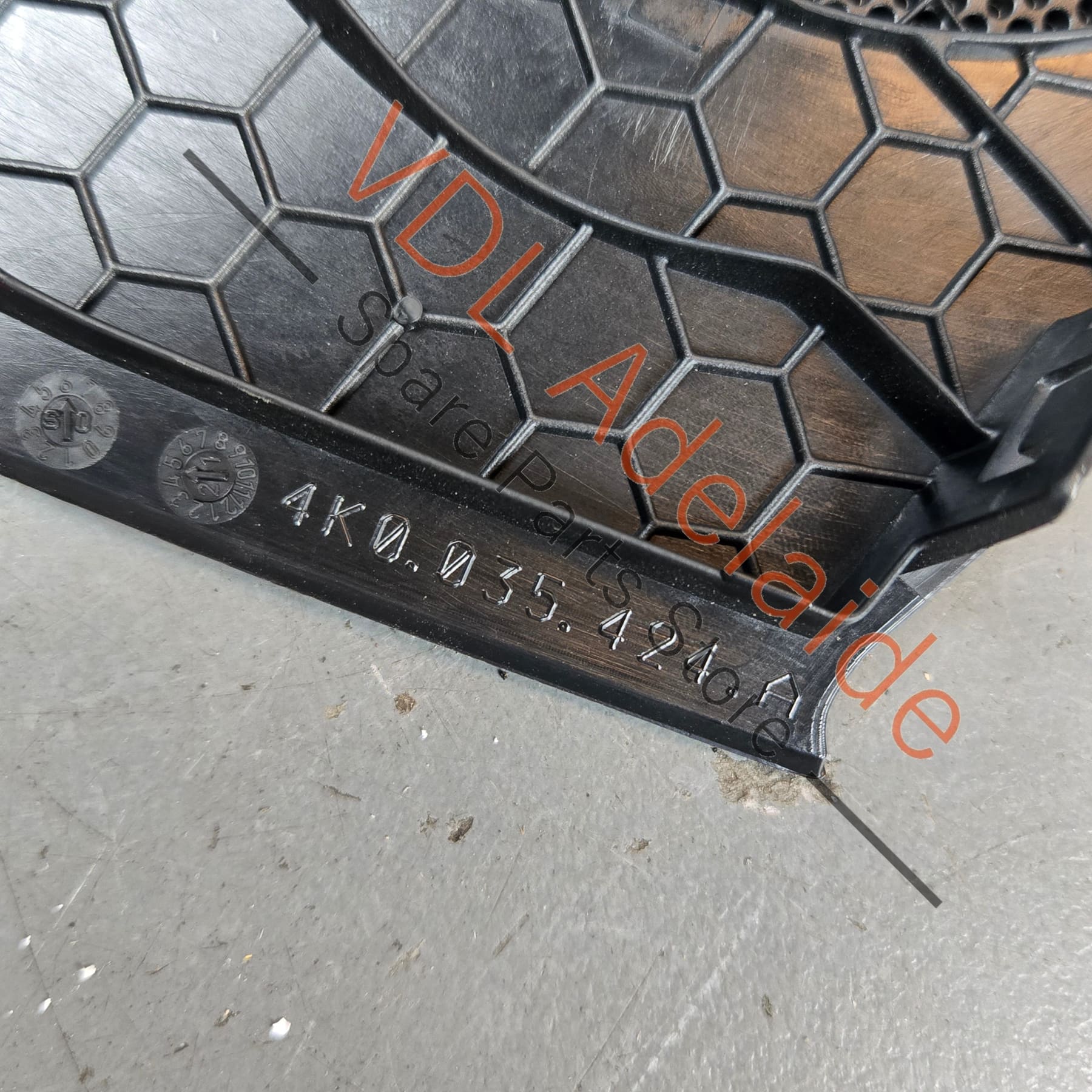 Audi A7 S7 RS7 Front Right Door Speaker Trim Cover 4K0035424A - Image 3