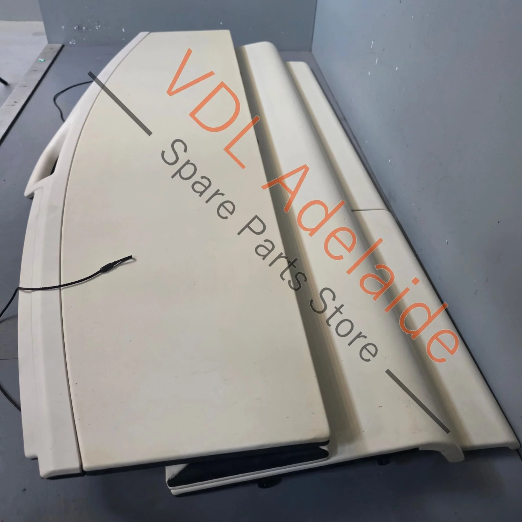 Bentley Bentayga Hard Luggage Cover Parcel Tray for Trunk Boot Cream "Linen" 36A867769J 51V - Image 5