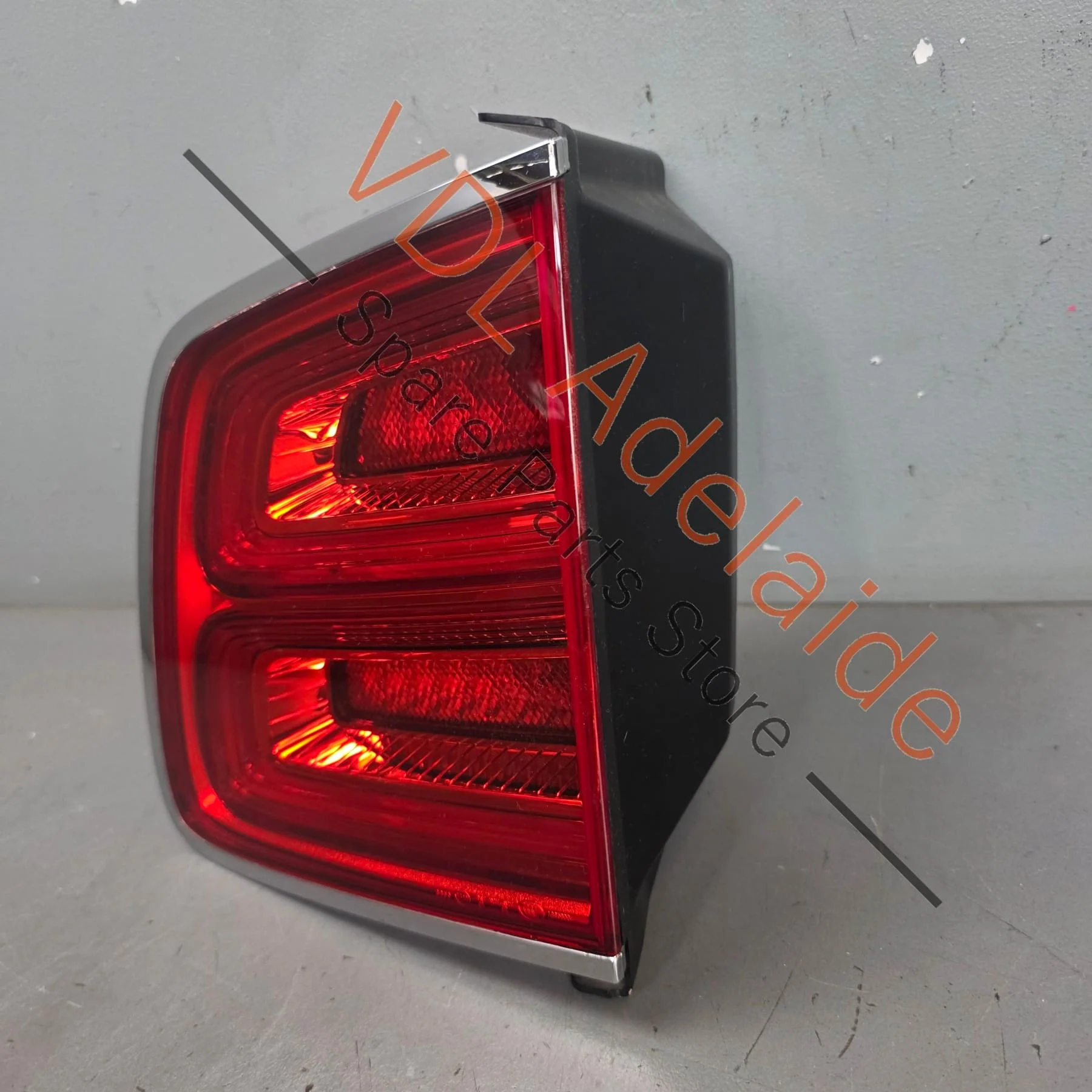 Bentley Bentayga Rear LED Tail Lamp Light Right Inner 36A945094K - Image 3