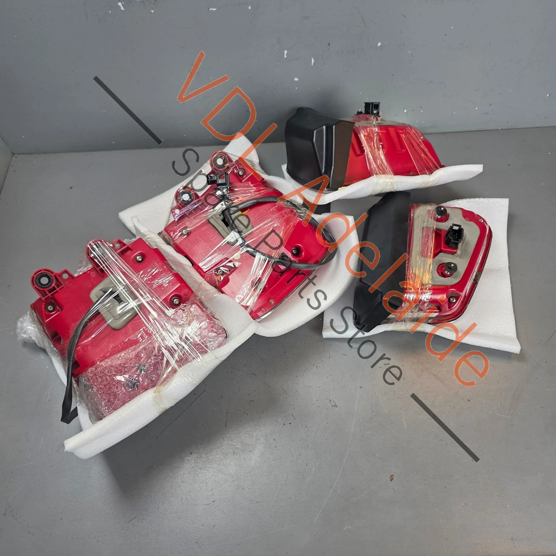 Bentley Bentayga Rear LED Tail Lamp Light Left Inner 36A945093K / 36A945093P - Image 8