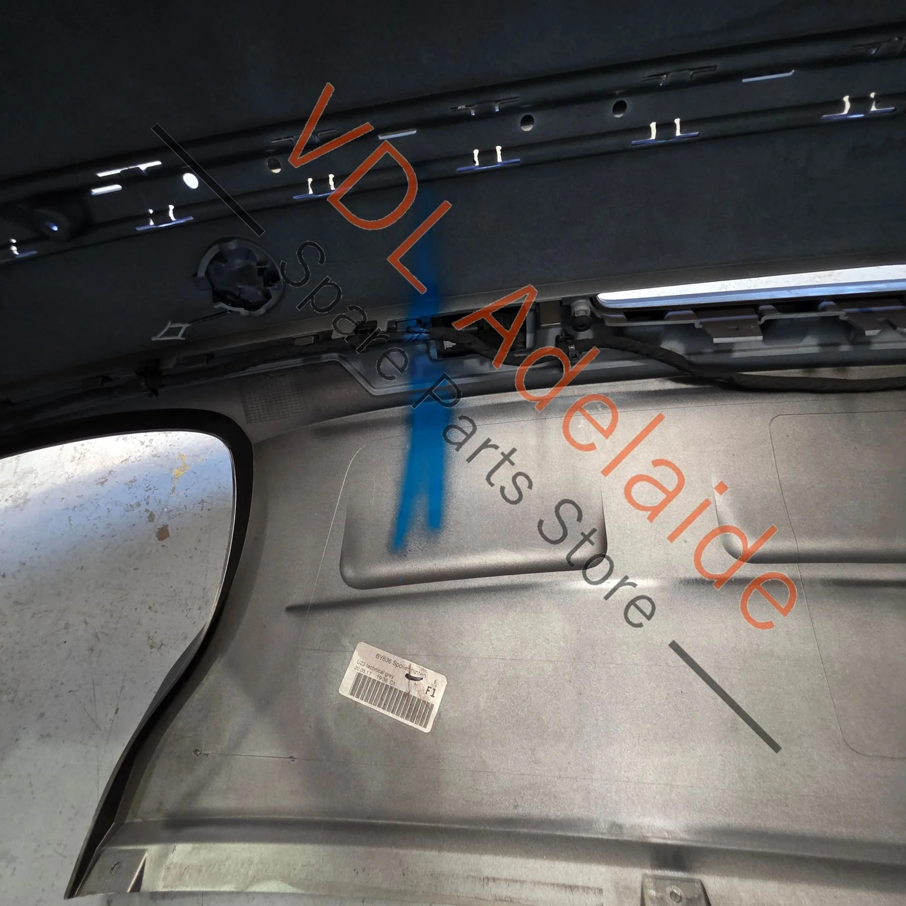 Bentley Bentayga 4V Rear Bumper Cover & Diffuser - Image 8