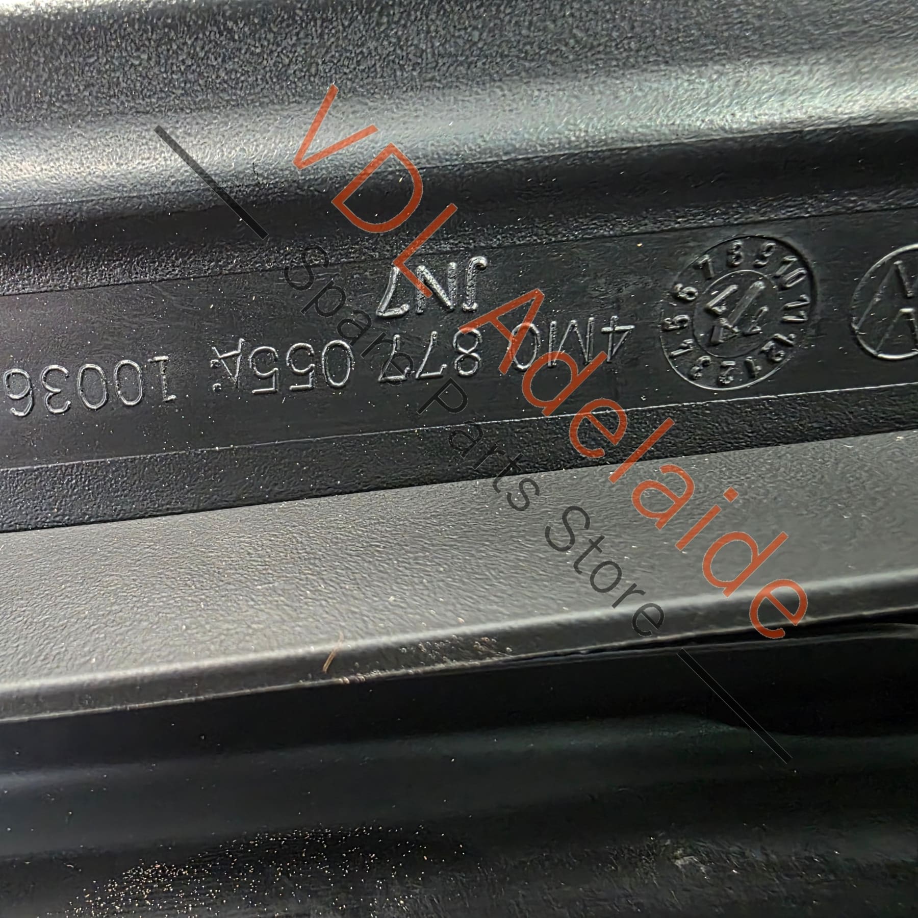 Audi Q7 Bentley Bentayga Panoramic Glass Roof Front 4M0877055C - Image 4