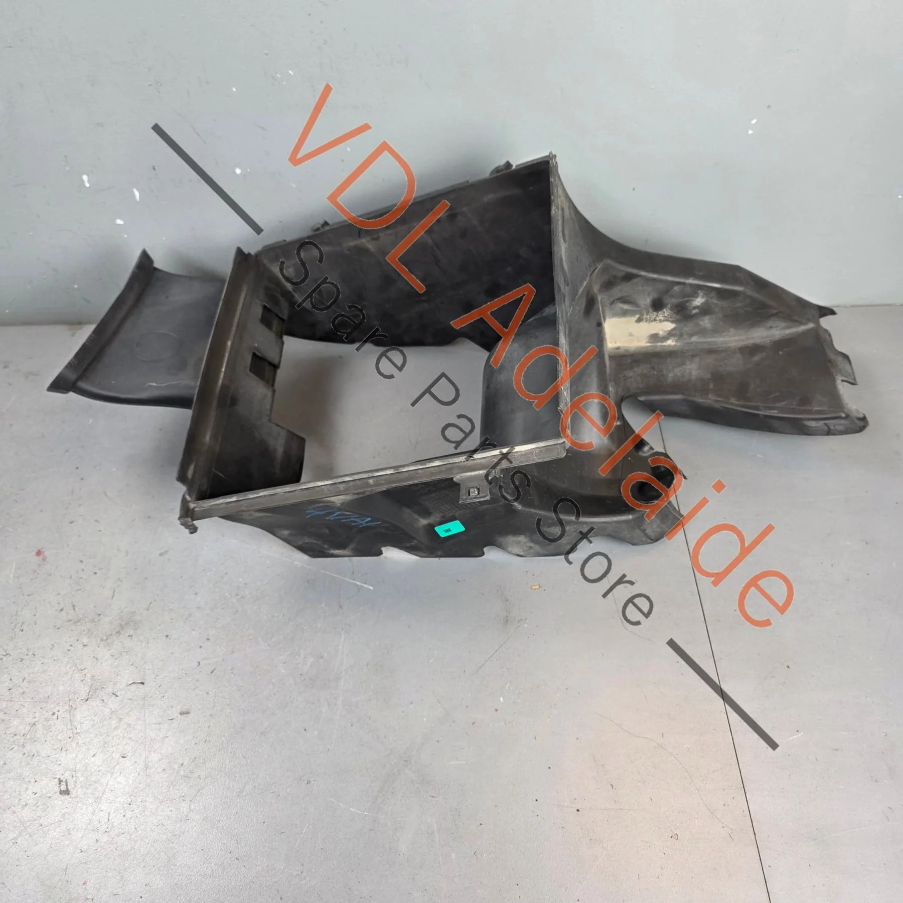 Bentley Bentayga V8 Right Side Radiator Air Duct Guide 36A117340