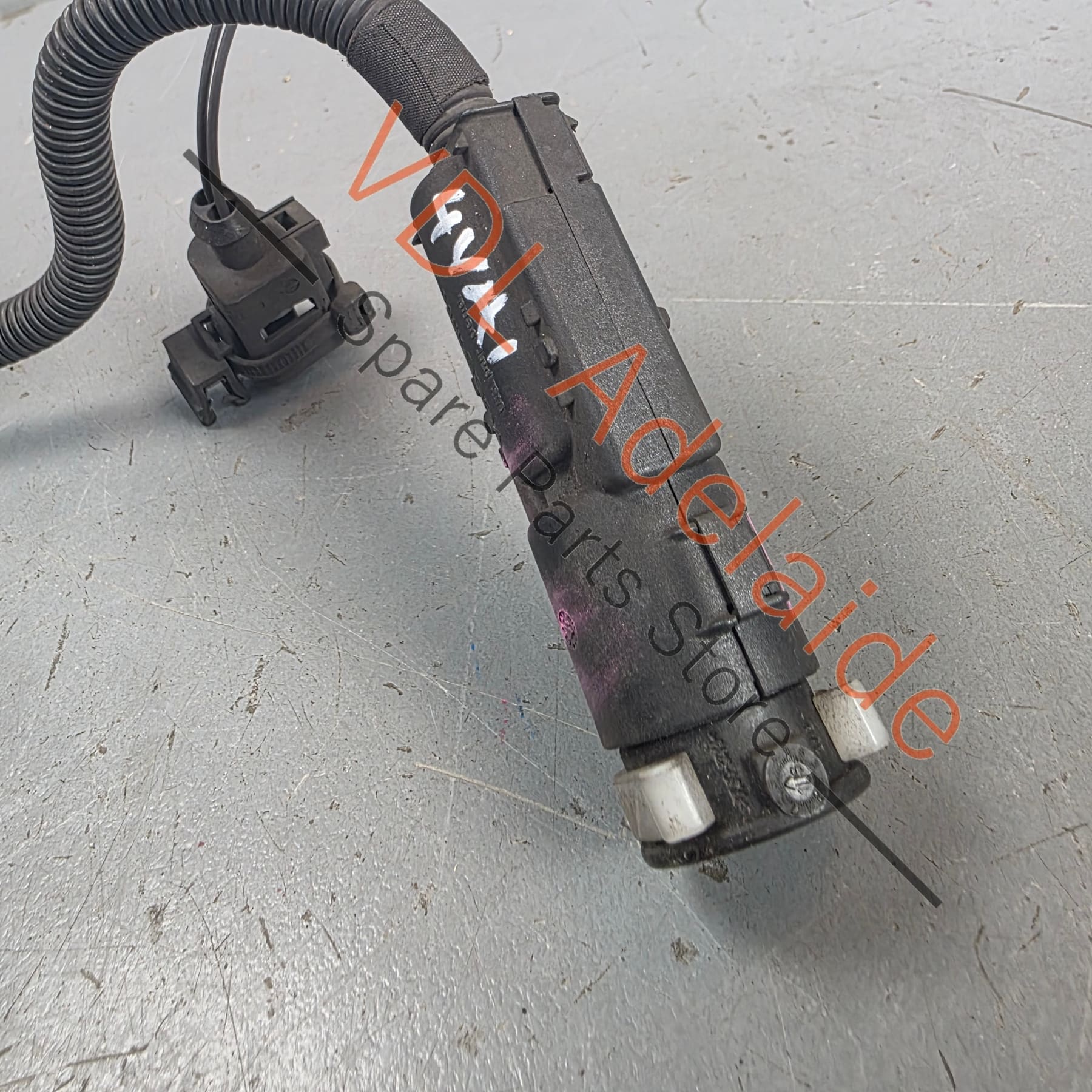Bentley Bentayga Transfer Pipe Hose Line for Adblue REAR 4M0131962A - Image 5