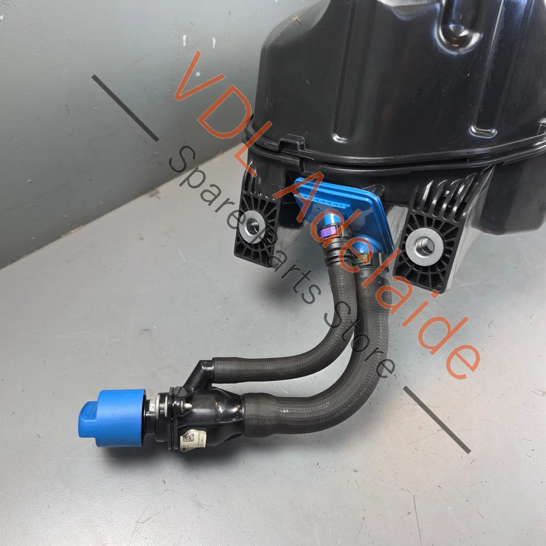 Bentley Bentayga Adblue Tank with Metering Pump 4M0131878BQ - Image 6